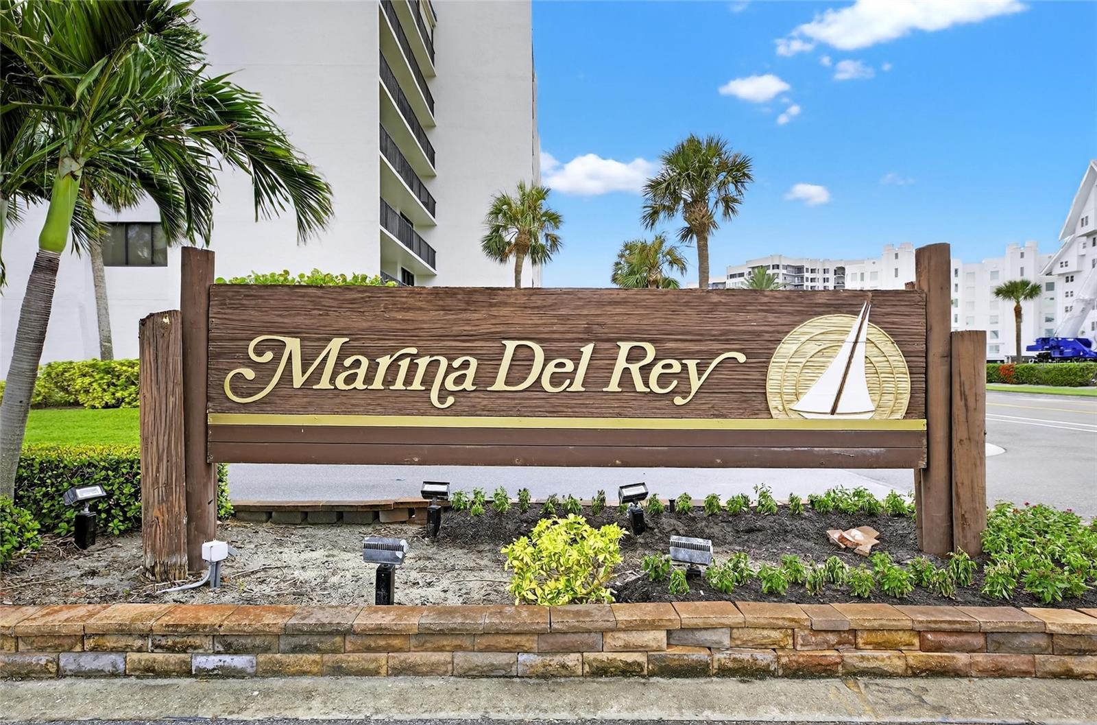 Image 85 of 94 For 160 Marina Del Rey Court