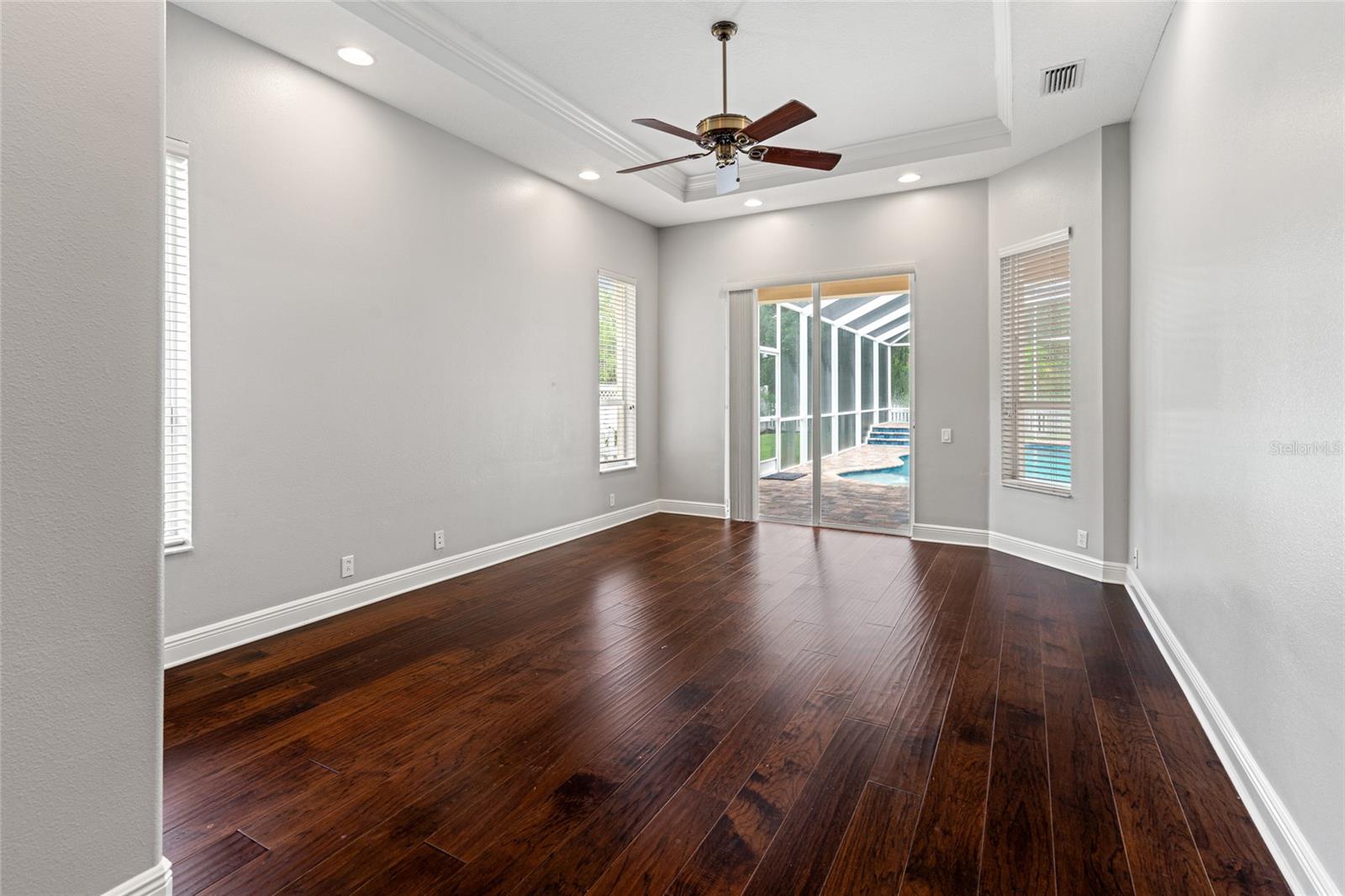 Image 17 of 50 For 27009 Laurel Chase Lane
