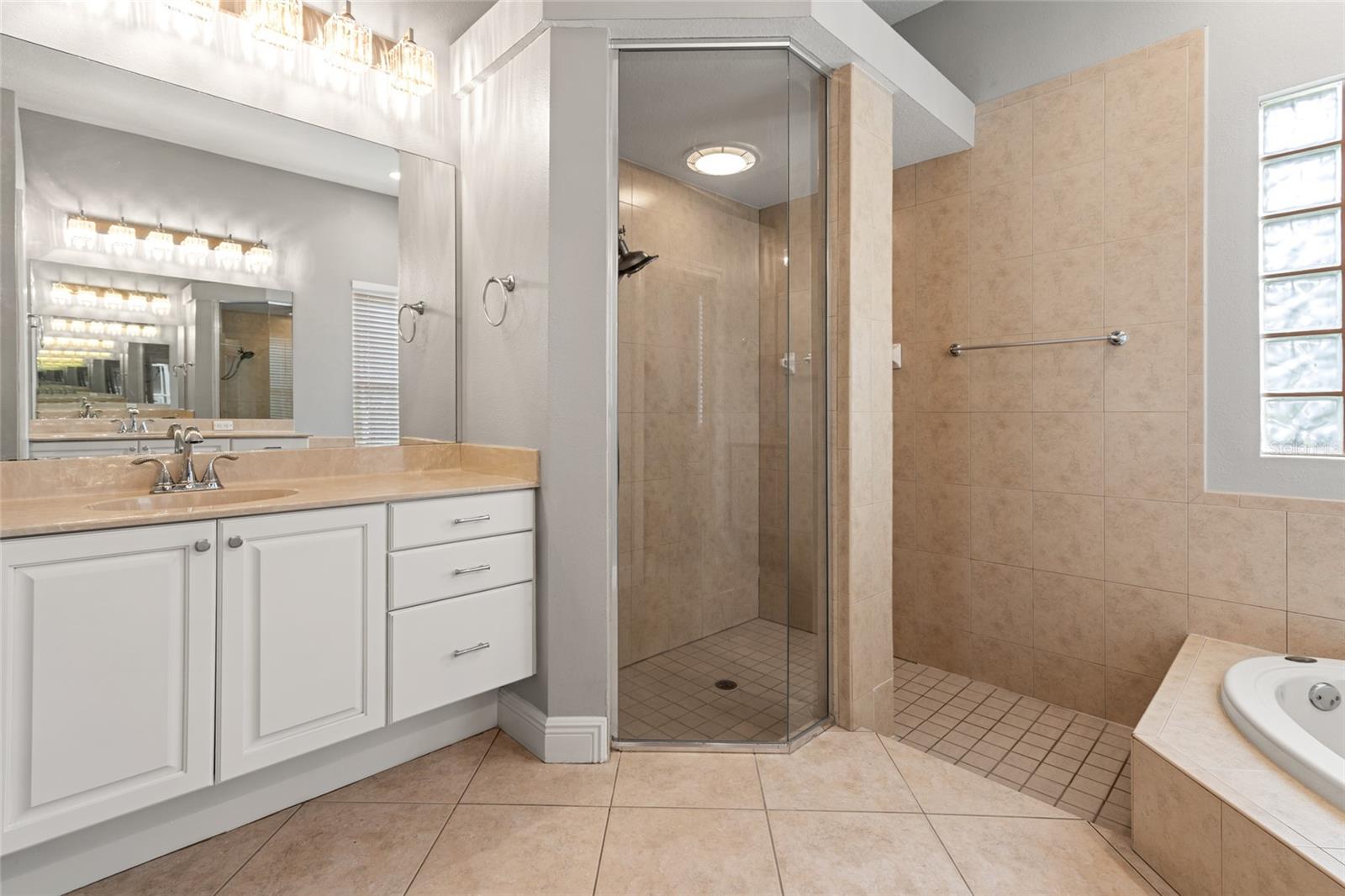 Image 18 of 50 For 27009 Laurel Chase Lane