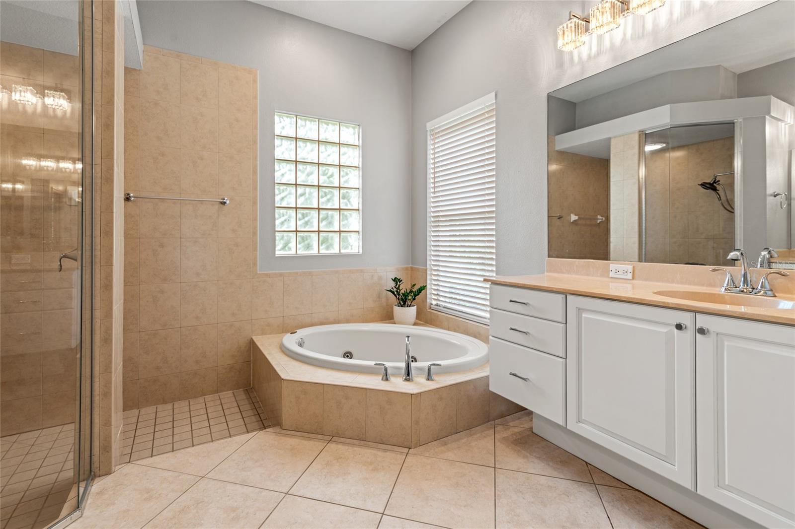 Image 20 of 50 For 27009 Laurel Chase Lane