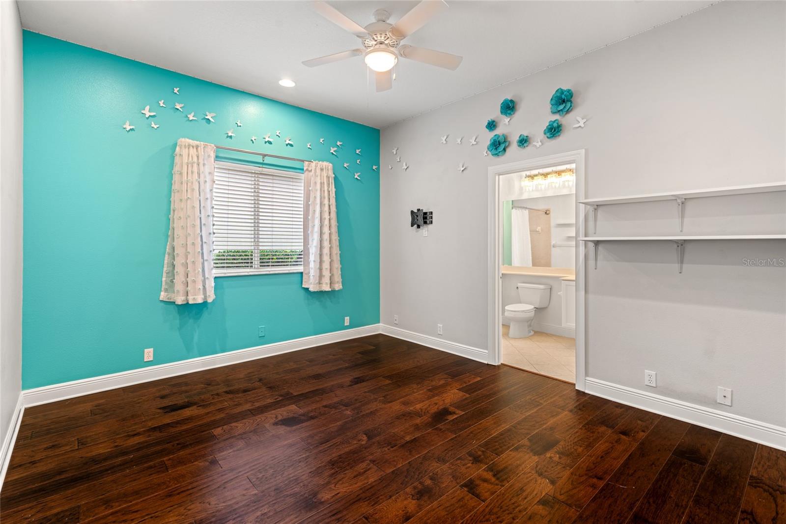 Image 30 of 50 For 27009 Laurel Chase Lane