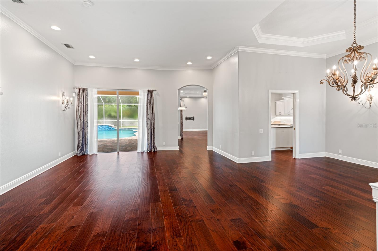 Image 8 of 50 For 27009 Laurel Chase Lane