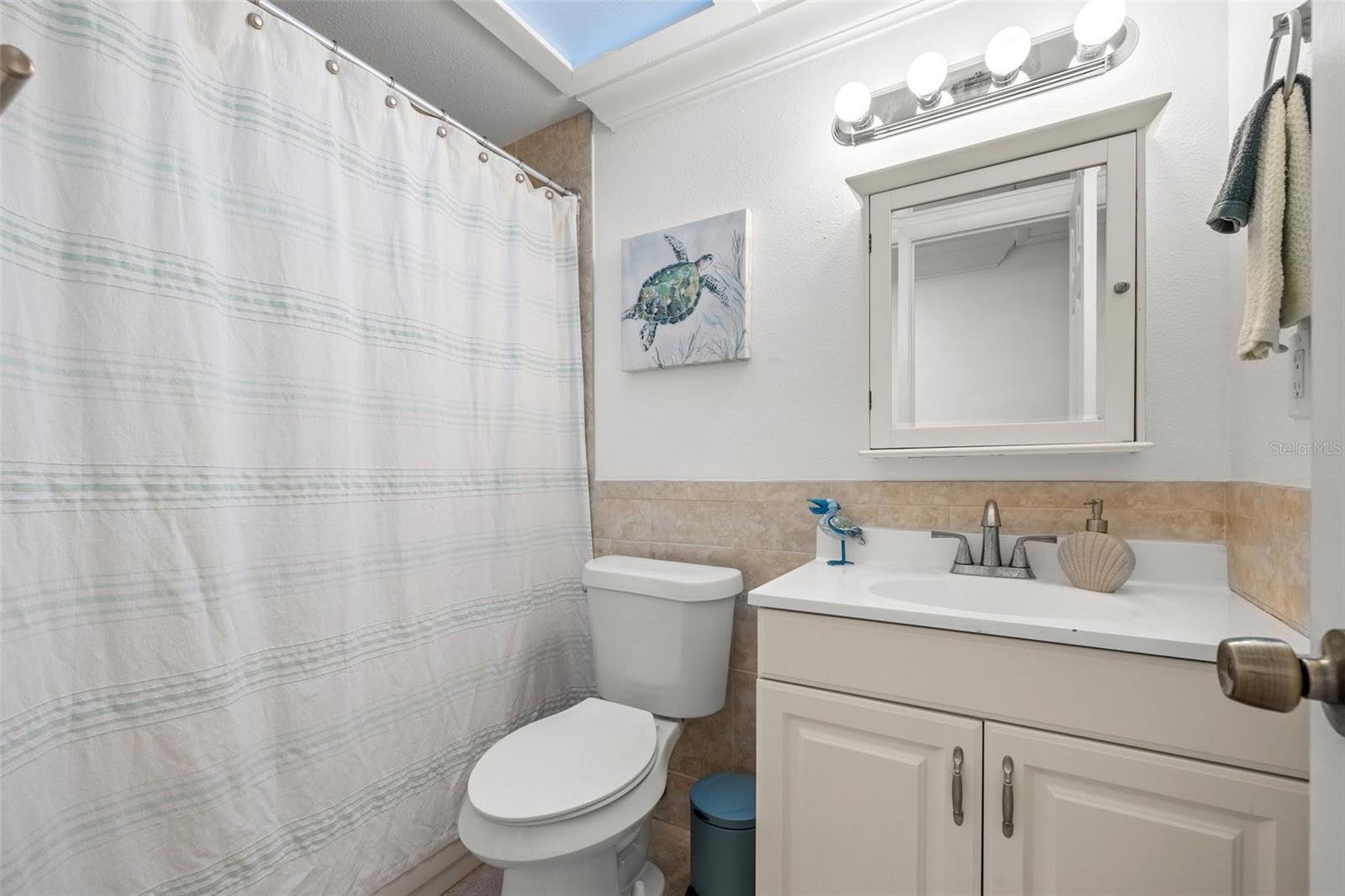 Listing photo id 19 for 8481 58th Street N