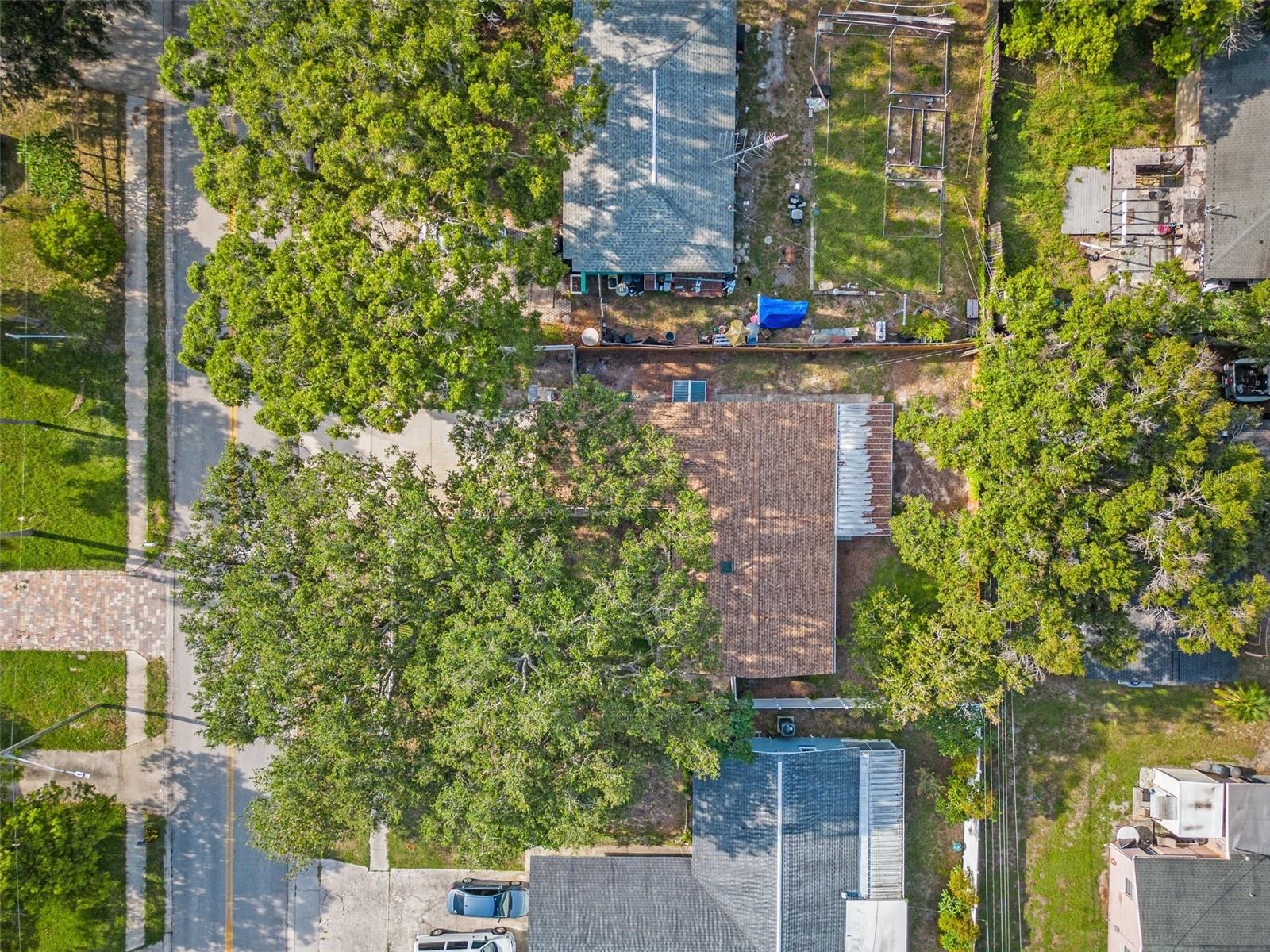 Listing photo id 26 for 8481 58th Street N