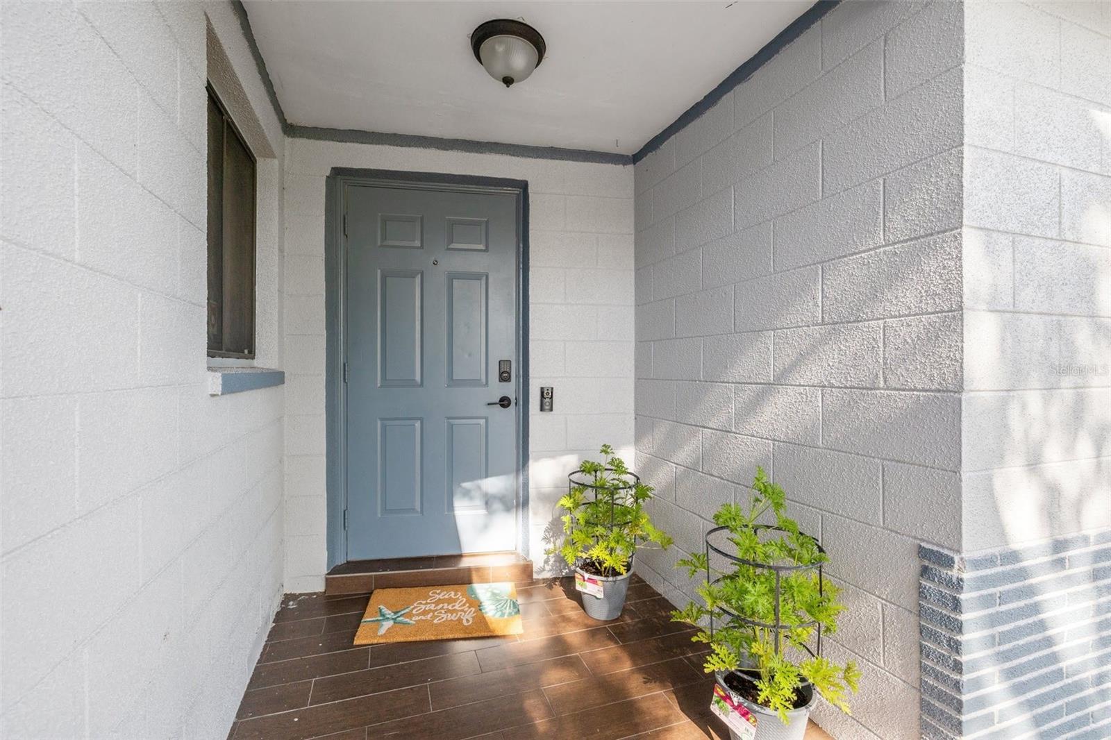 Listing photo id 5 for 8481 58th Street N