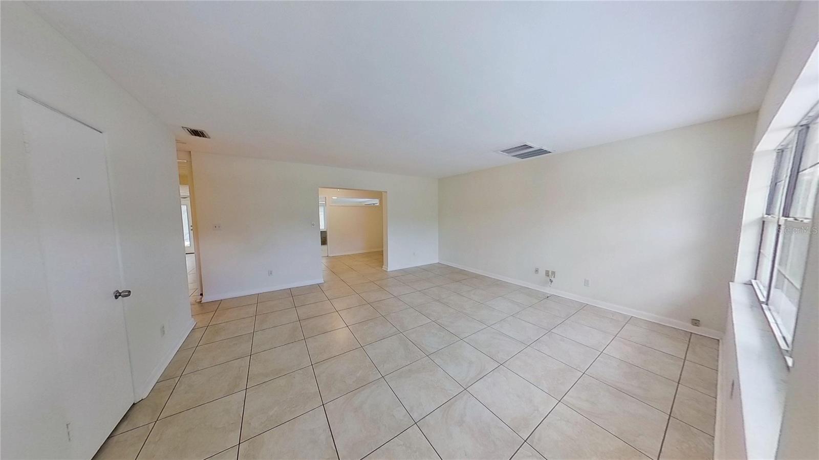 Image 19 of 49 For 6374 Hampton Drive N