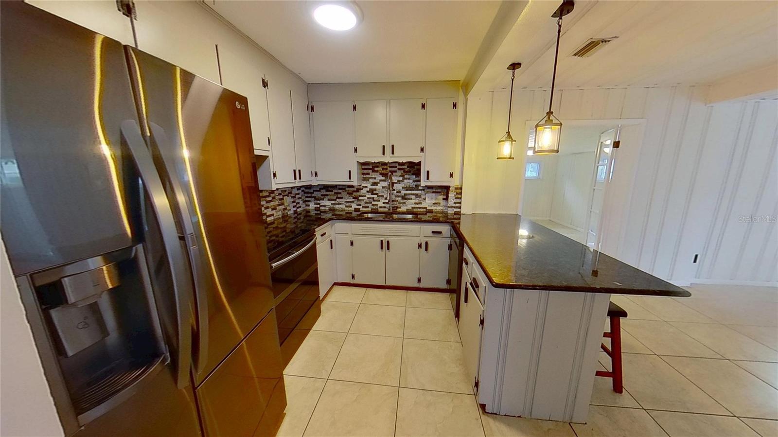 Image 22 of 49 For 6374 Hampton Drive N