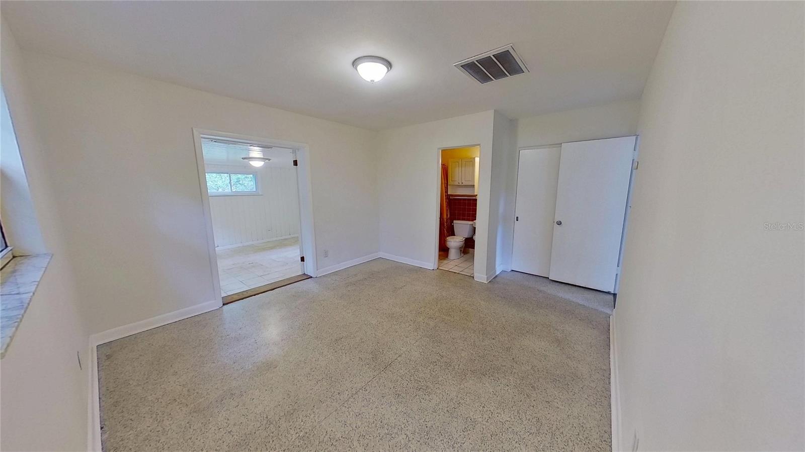 Image 27 of 49 For 6374 Hampton Drive N