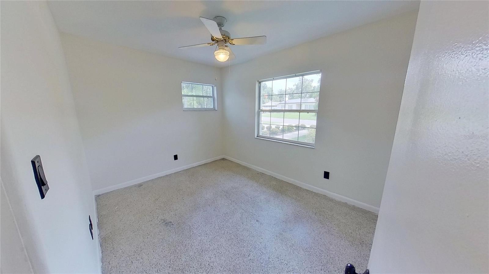 Image 31 of 49 For 6374 Hampton Drive N