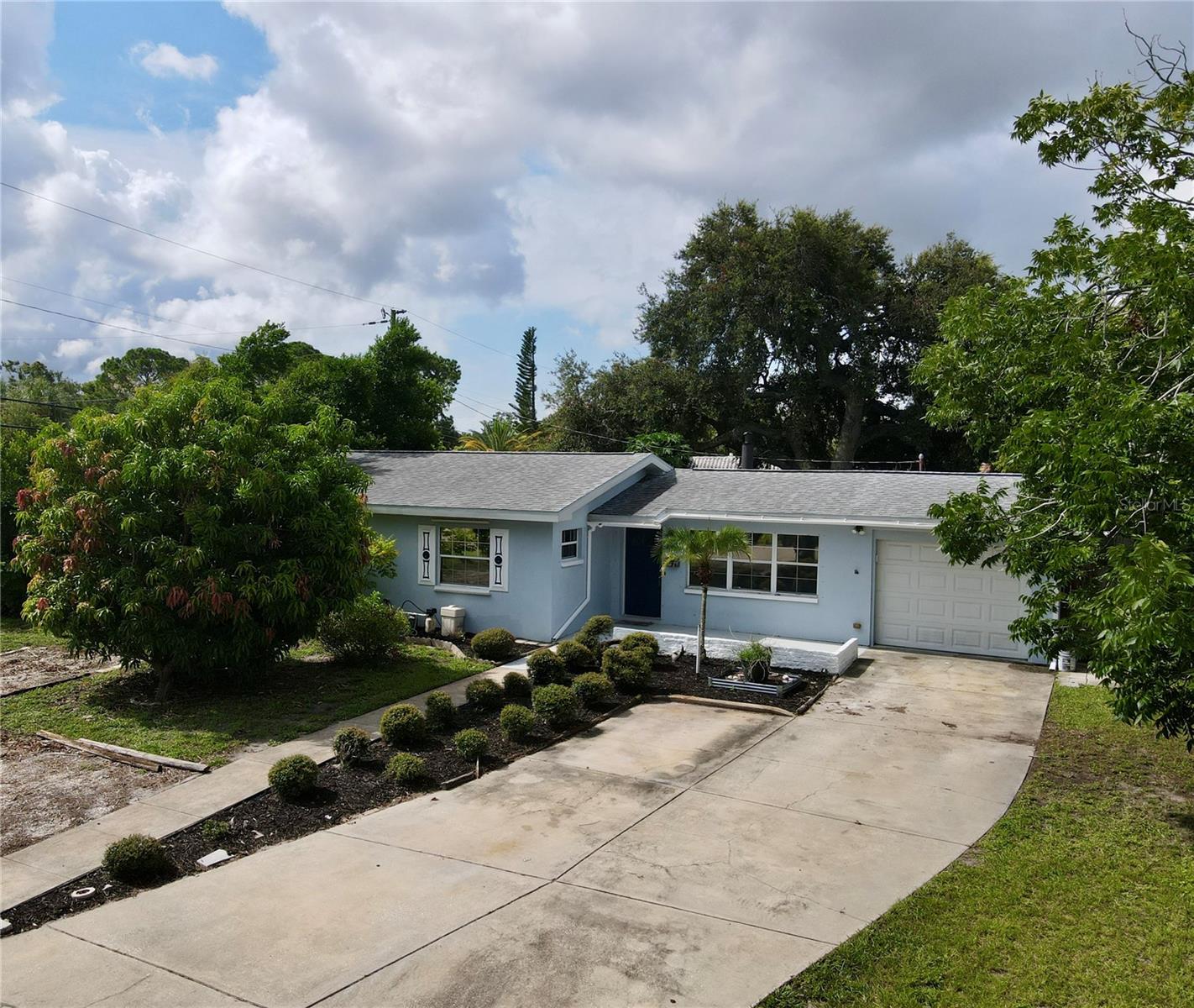 Image 42 of 49 For 6374 Hampton Drive N