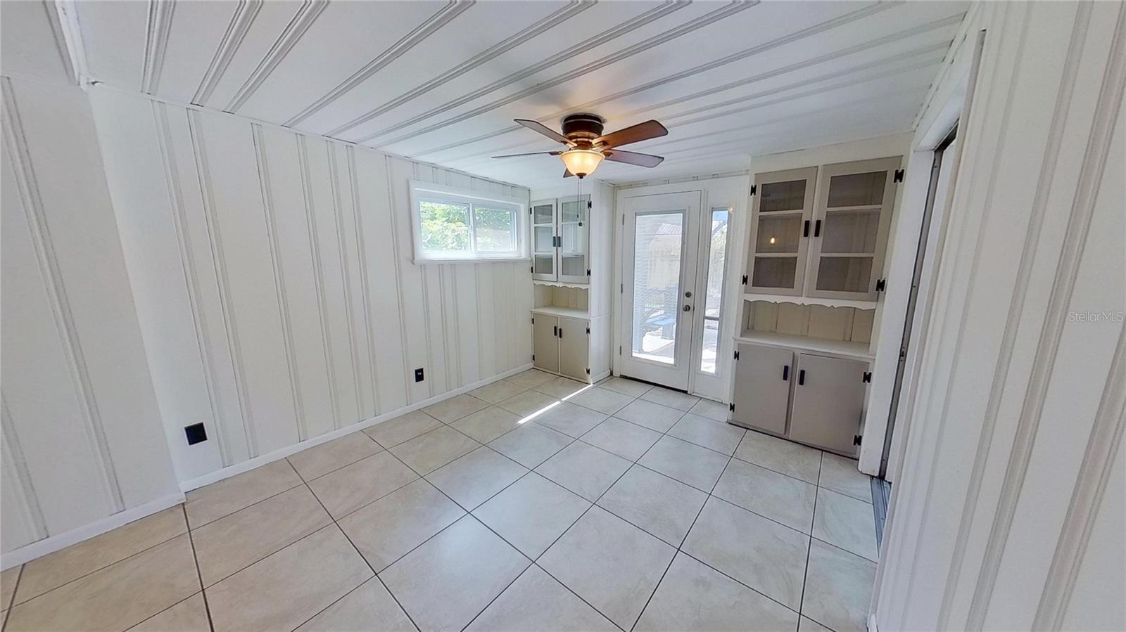 Image 9 of 49 For 6374 Hampton Drive N