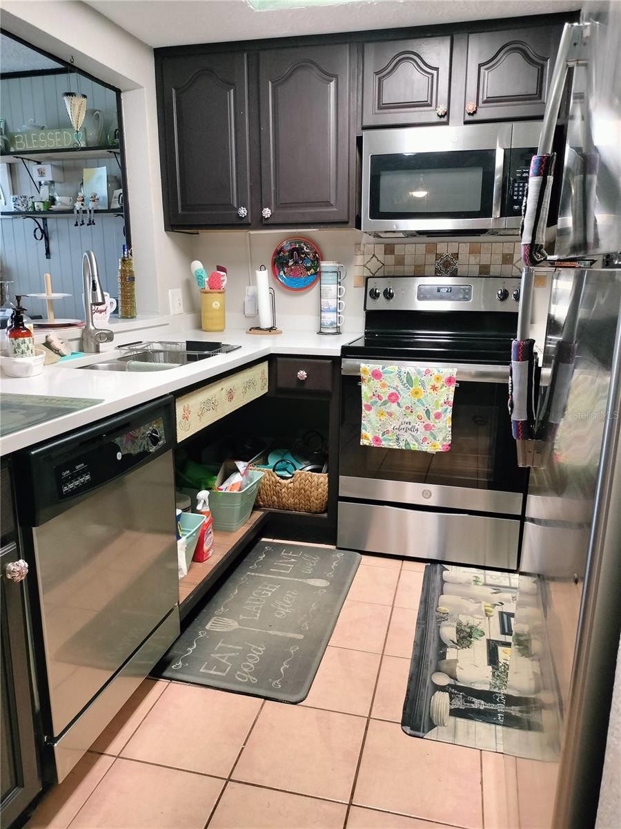 Image 23 of 63 For 7418 Bellows Falls Lane