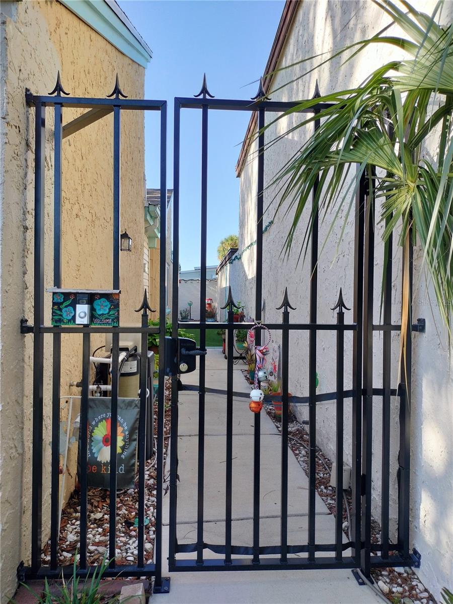 Image 4 of 63 For 7418 Bellows Falls Lane