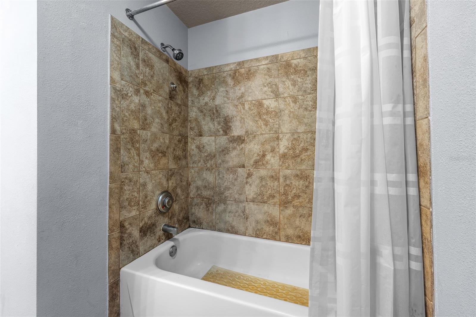 Image 10 of 26 For 501 Knights Run Avenue 1123
