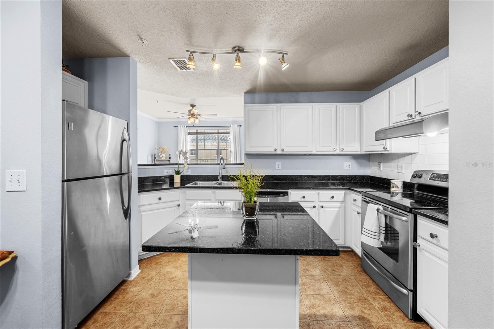 Image 14 of 26 For 501 Knights Run Avenue 1123