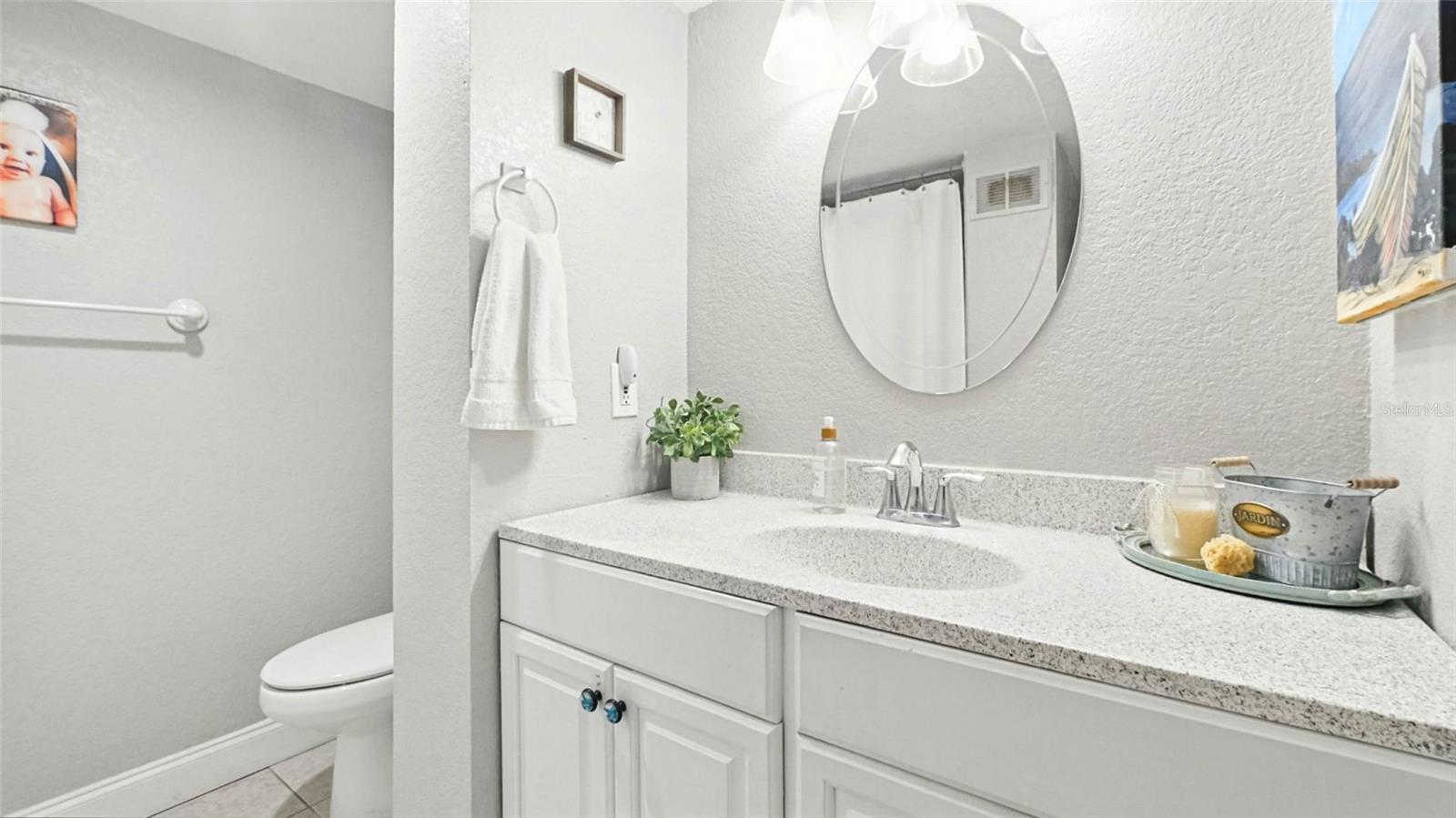 Image 17 of 36 For 2617 Cove Cay Drive 606