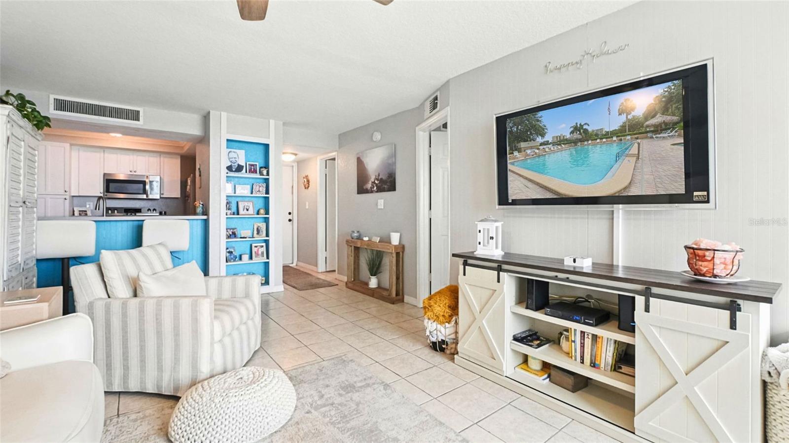 Image 7 of 36 For 2617 Cove Cay Drive 606