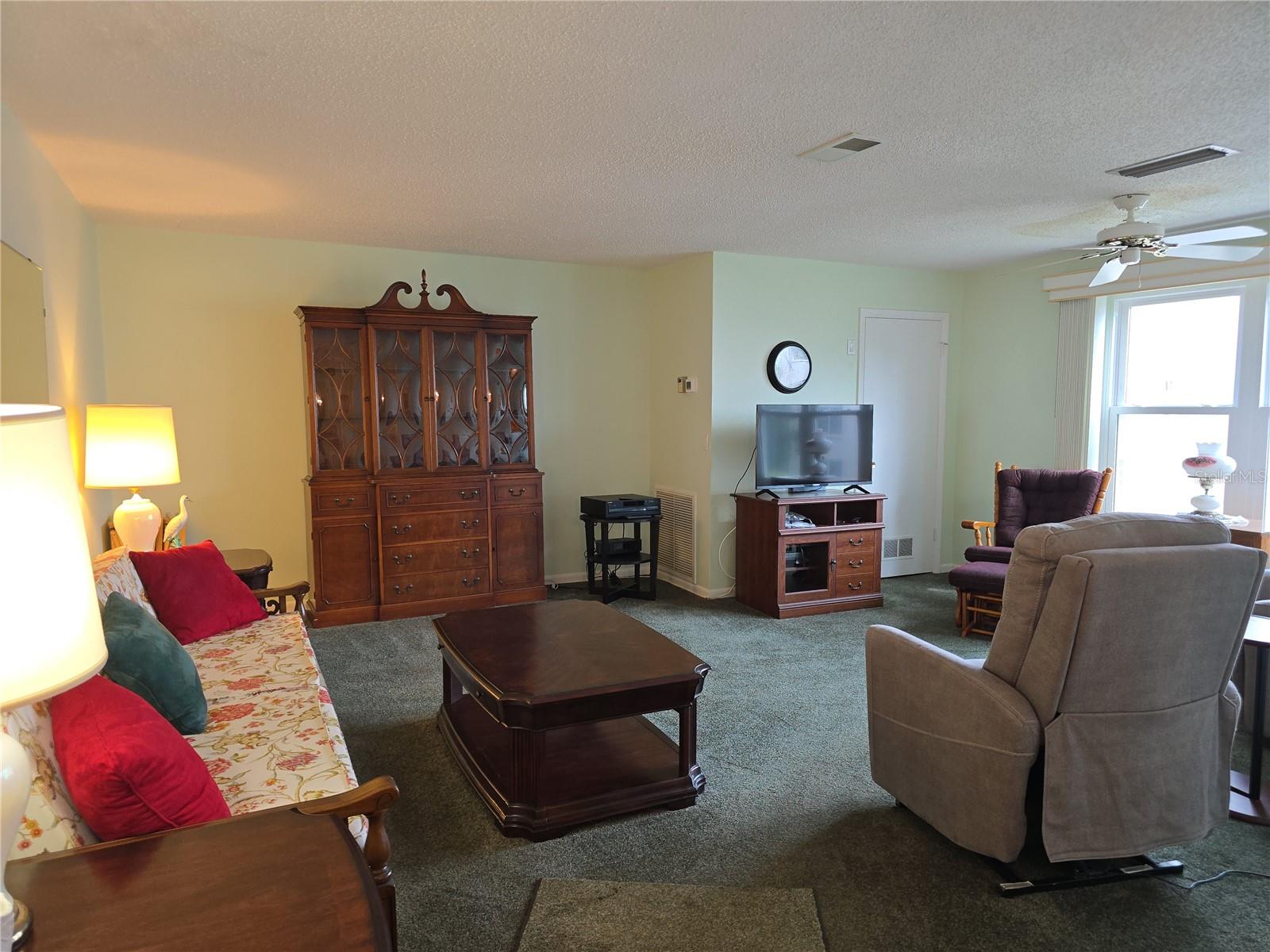 Image 15 of 57 For 5603 80th Street N 410