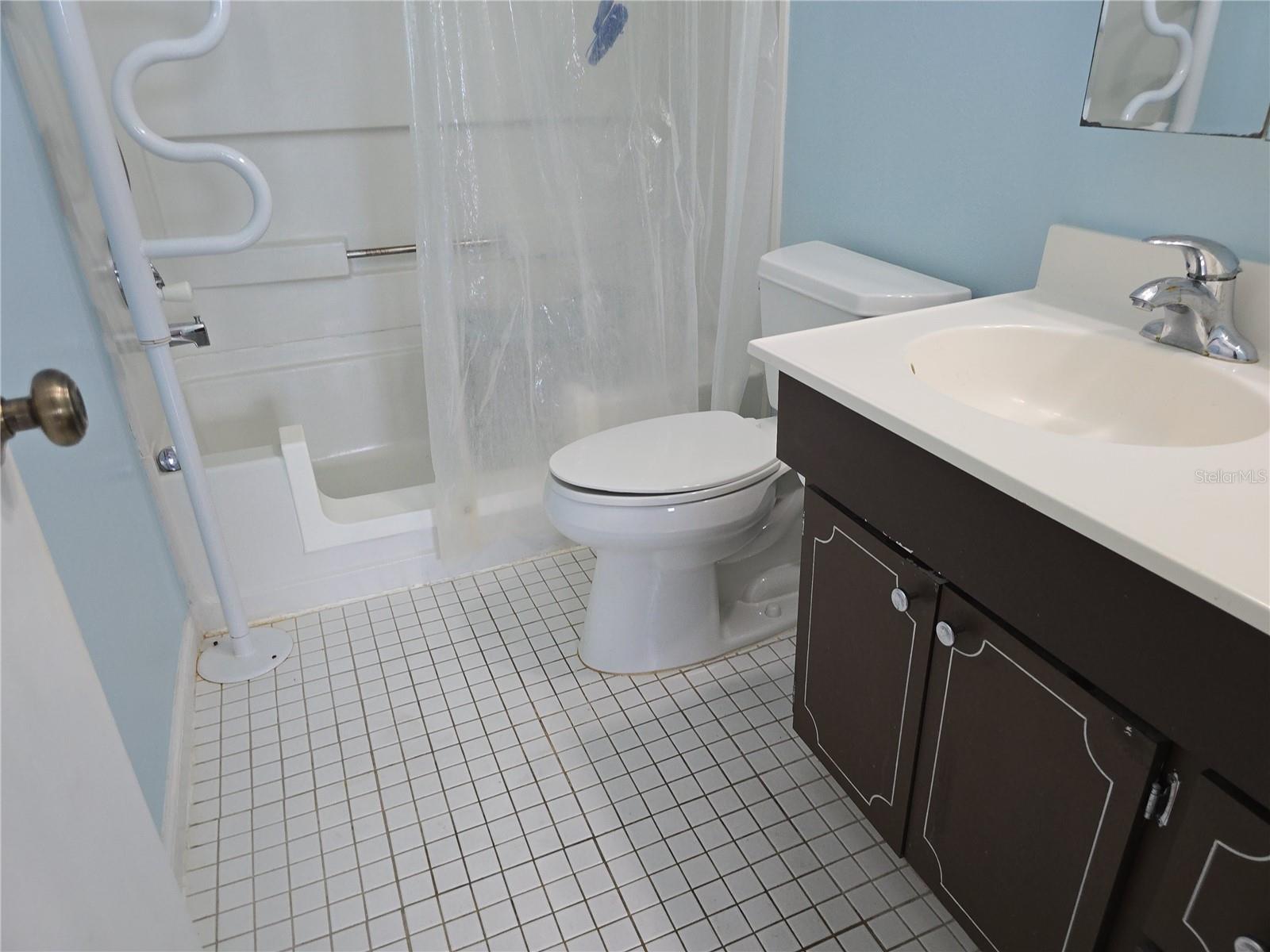 Image 24 of 57 For 5603 80th Street N 410