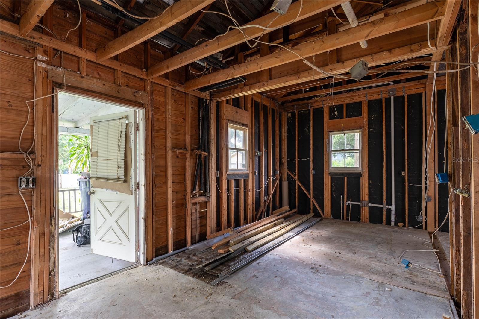 Image 14 of 25 For 2301 Central Avenue