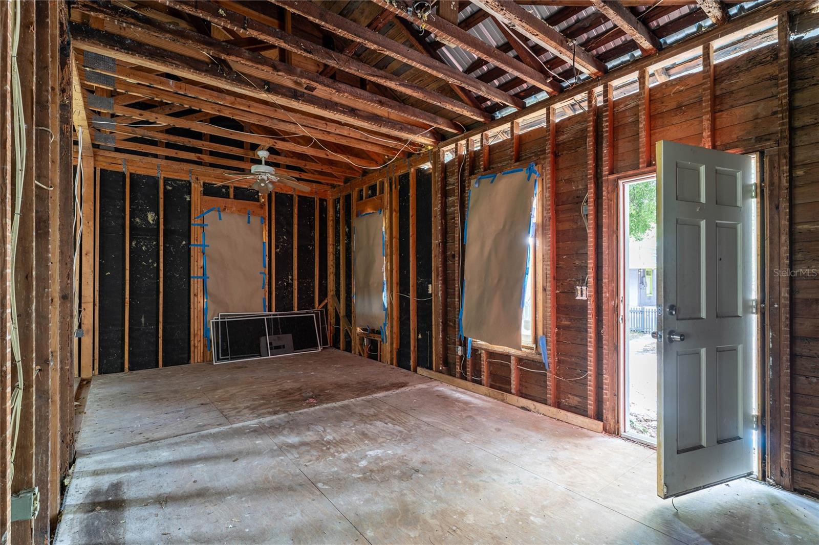 Image 17 of 25 For 2301 Central Avenue
