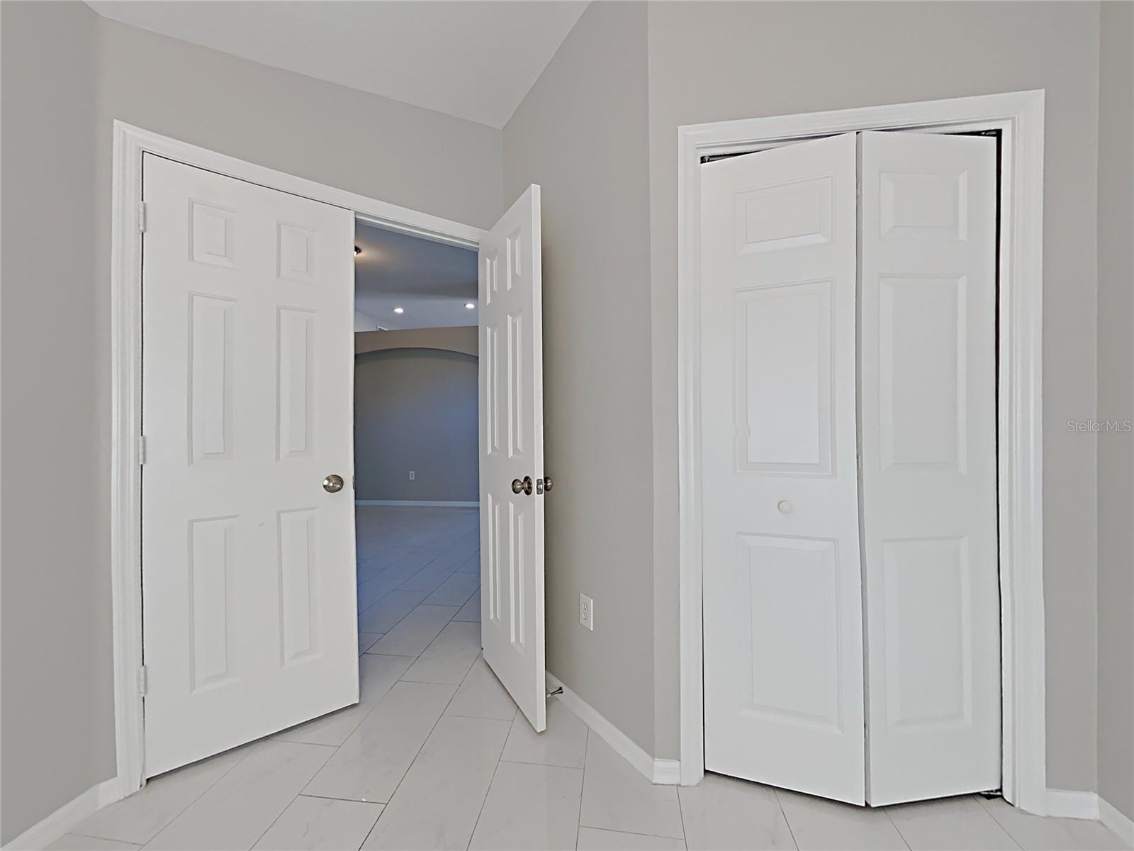 Image 11 of 17 For 10533 Juliano Drive