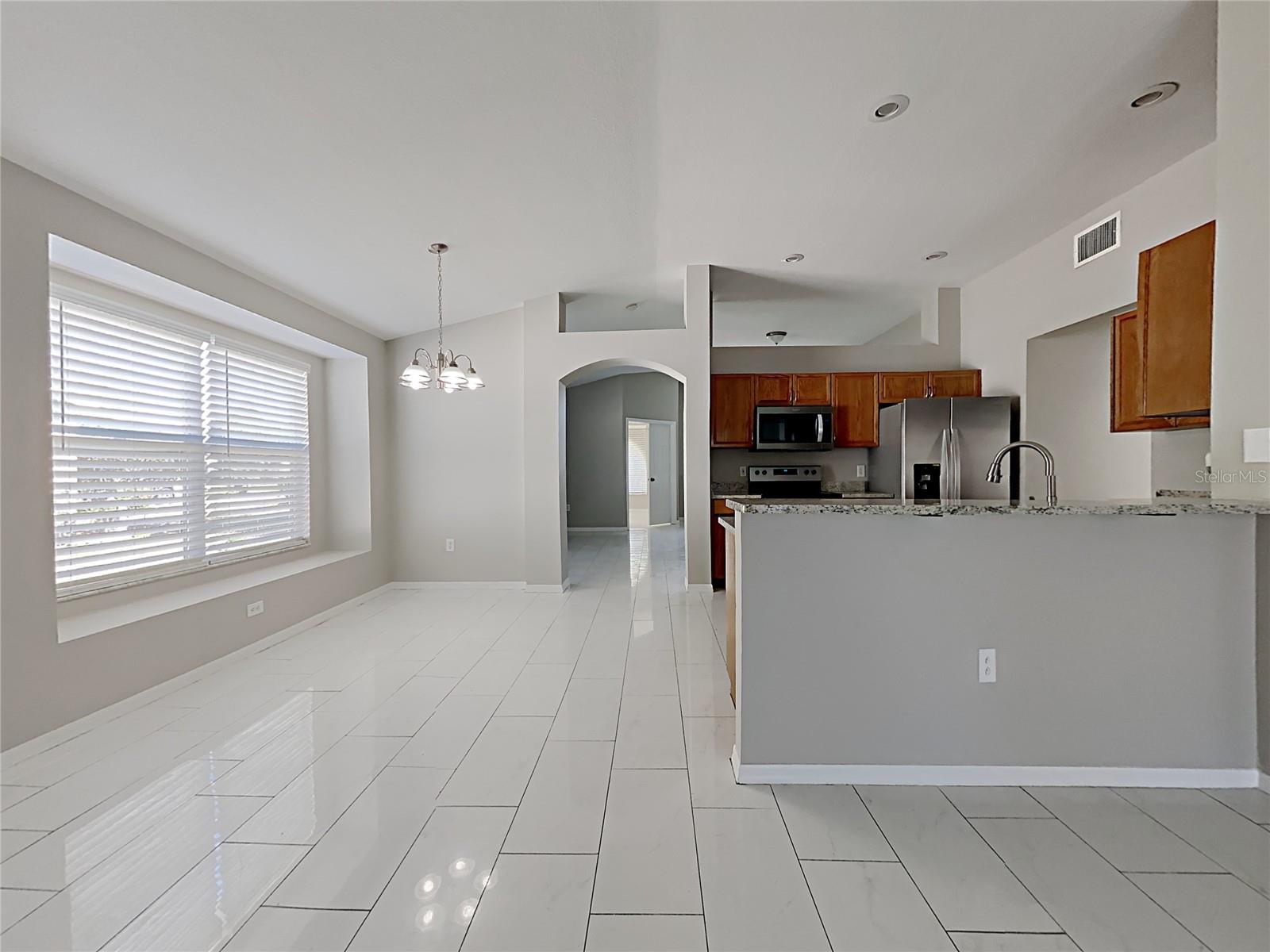 Image 4 of 17 For 10533 Juliano Drive