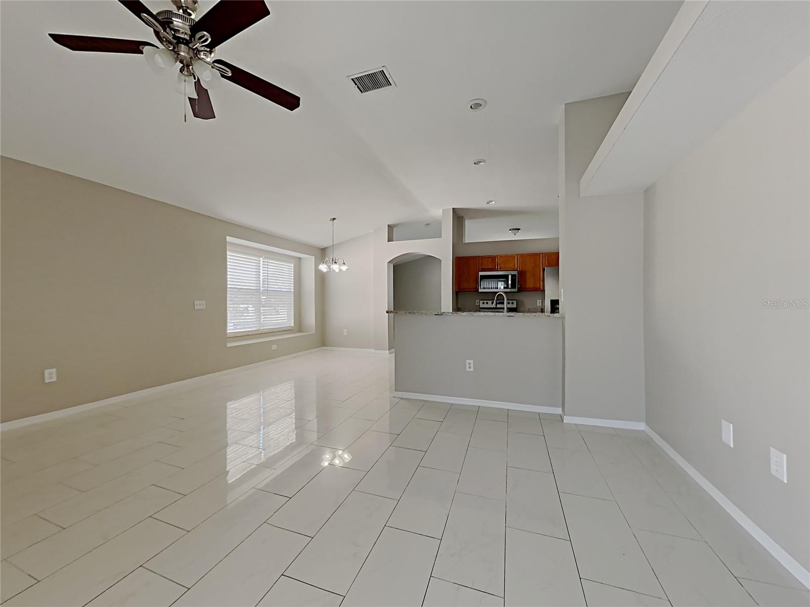Image 5 of 17 For 10533 Juliano Drive