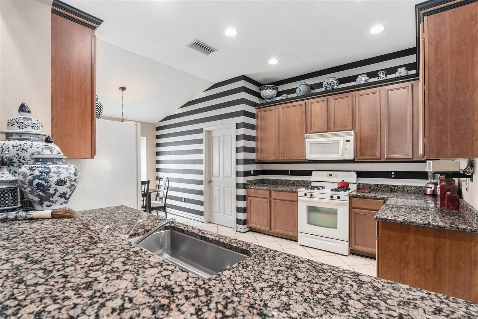 Image 8 of 40 For 31502 Chatterly Drive