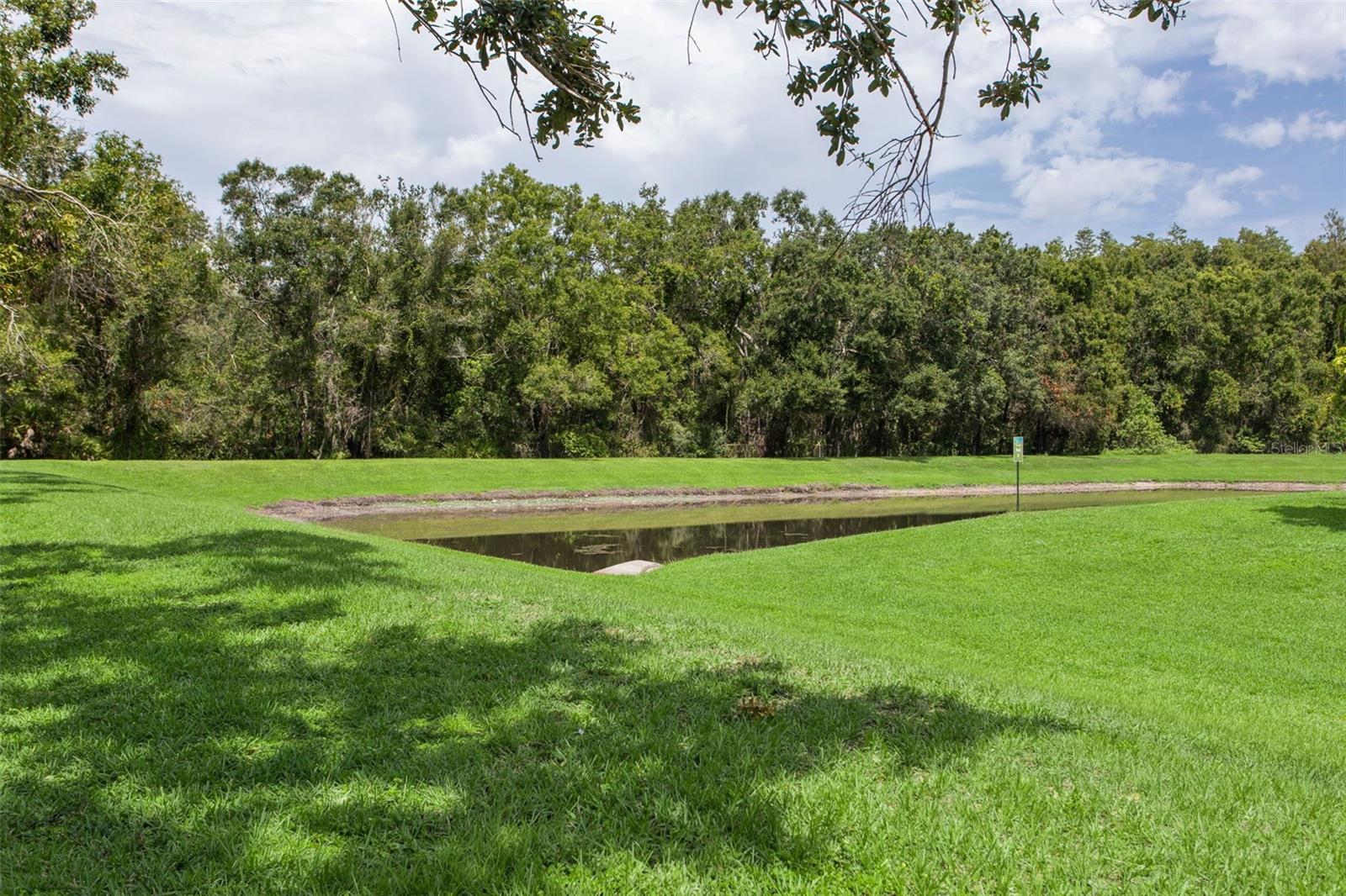 Listing photo id 31 for 4735 Dunnie Drive