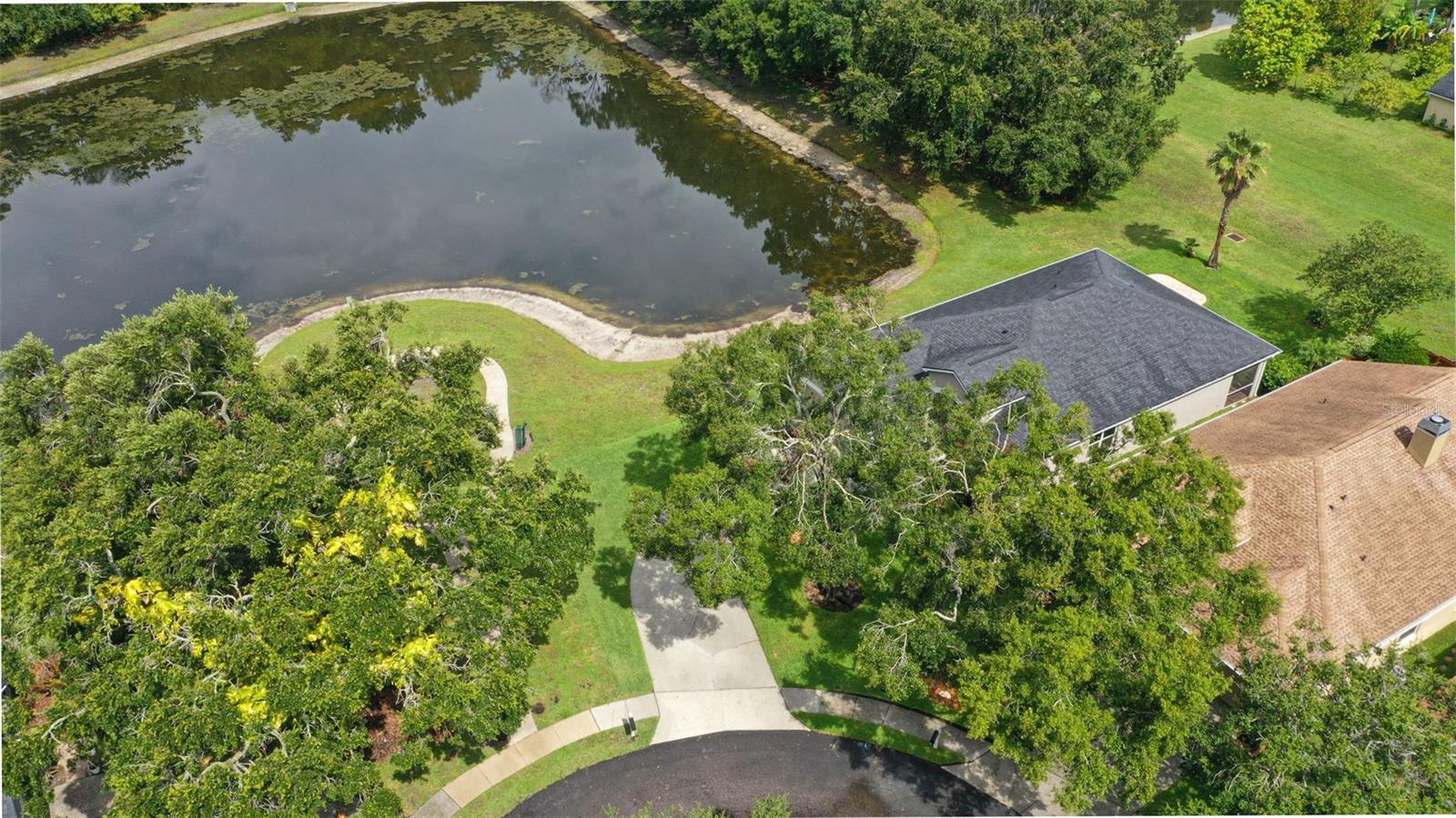 Listing photo id 34 for 4735 Dunnie Drive