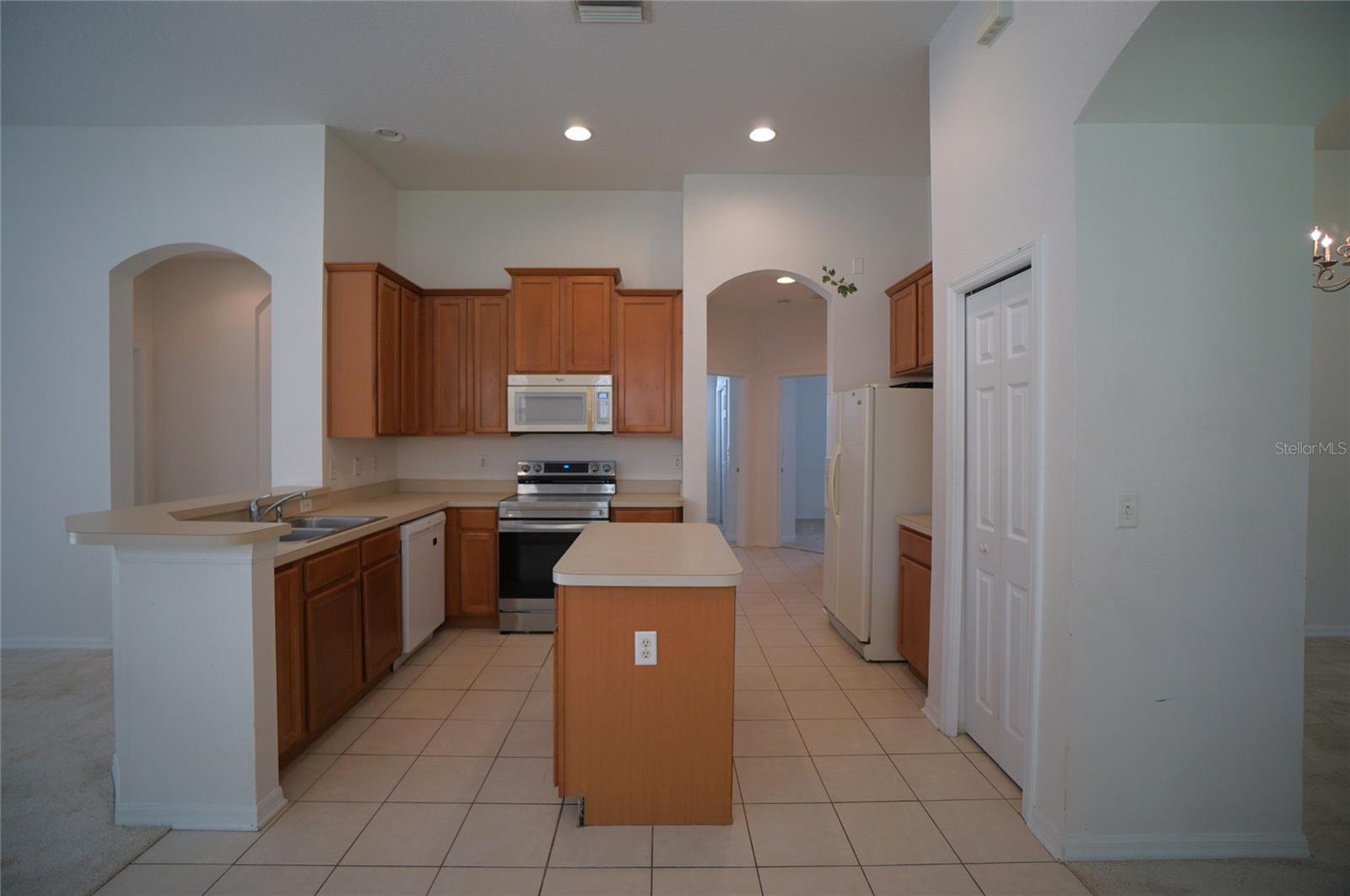 Image 4 of 20 For 1112 Nashville Drive
