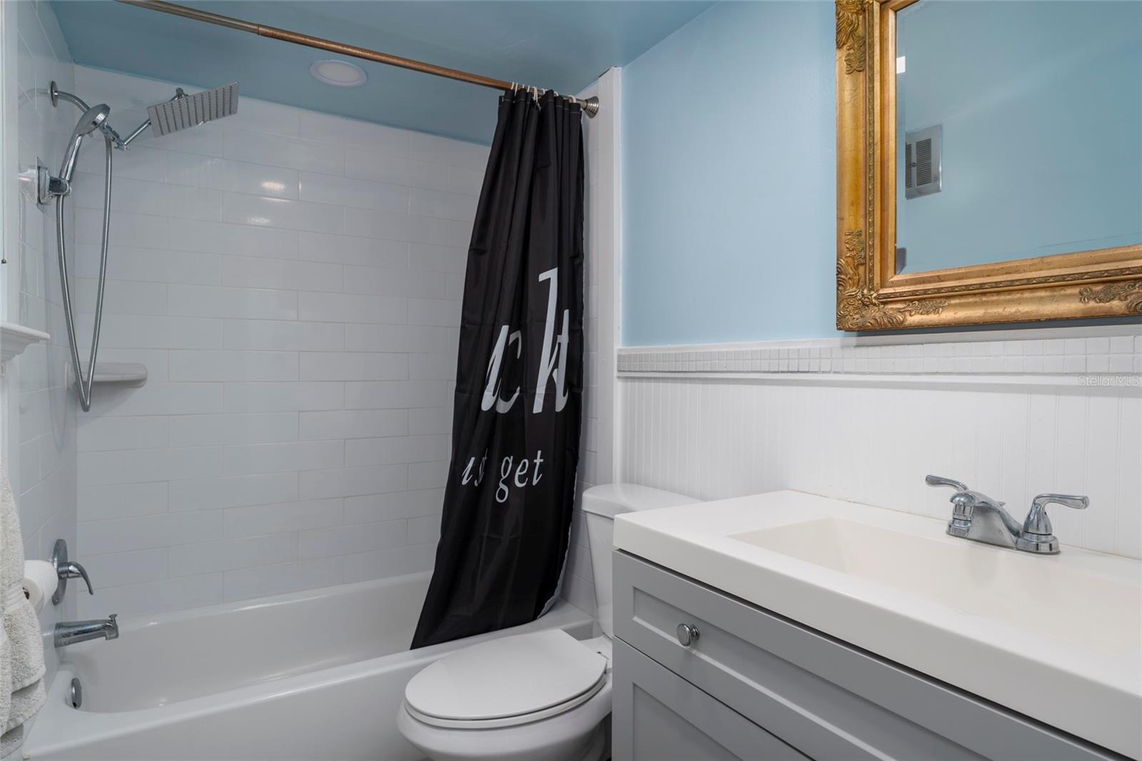 Image 11 of 16 For 5912 5th Avenue N E9