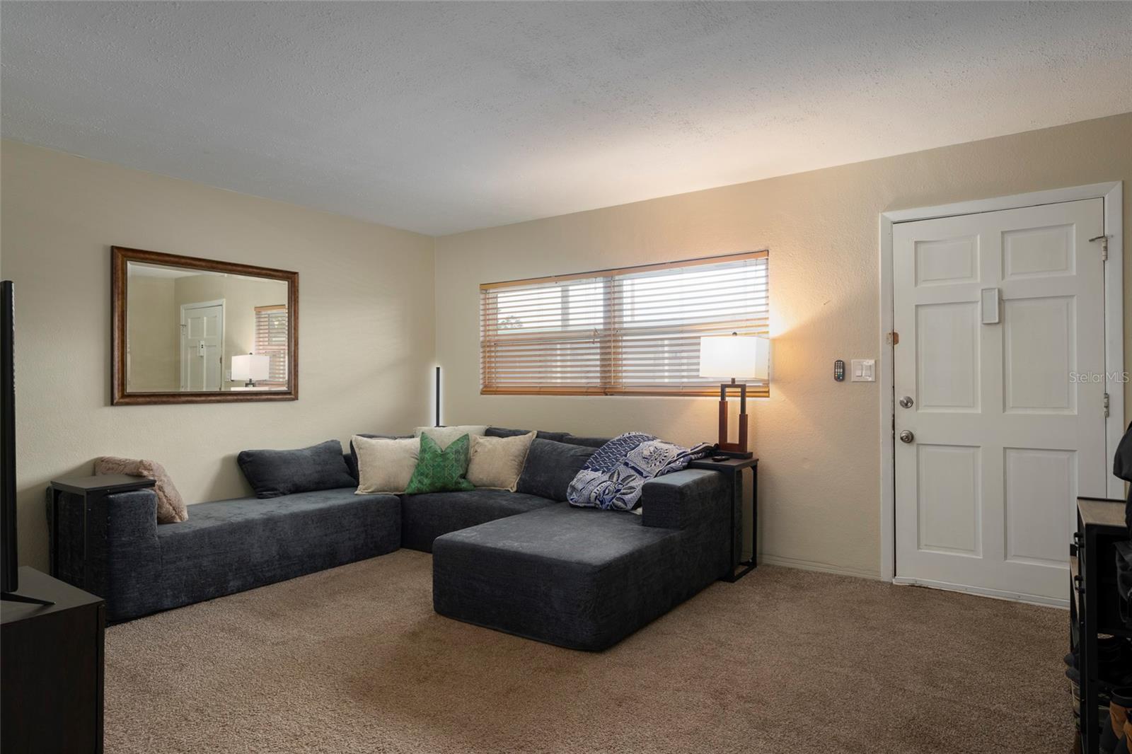 Image 4 of 16 For 5912 5th Avenue N E9