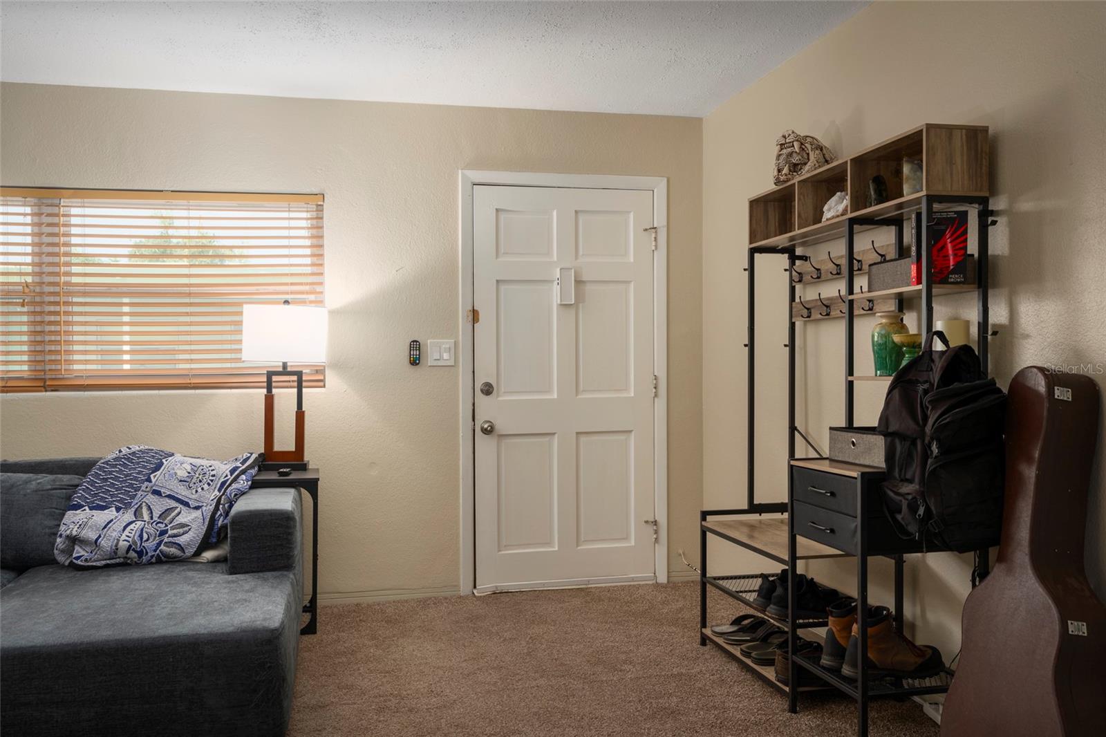 Image 5 of 16 For 5912 5th Avenue N E9