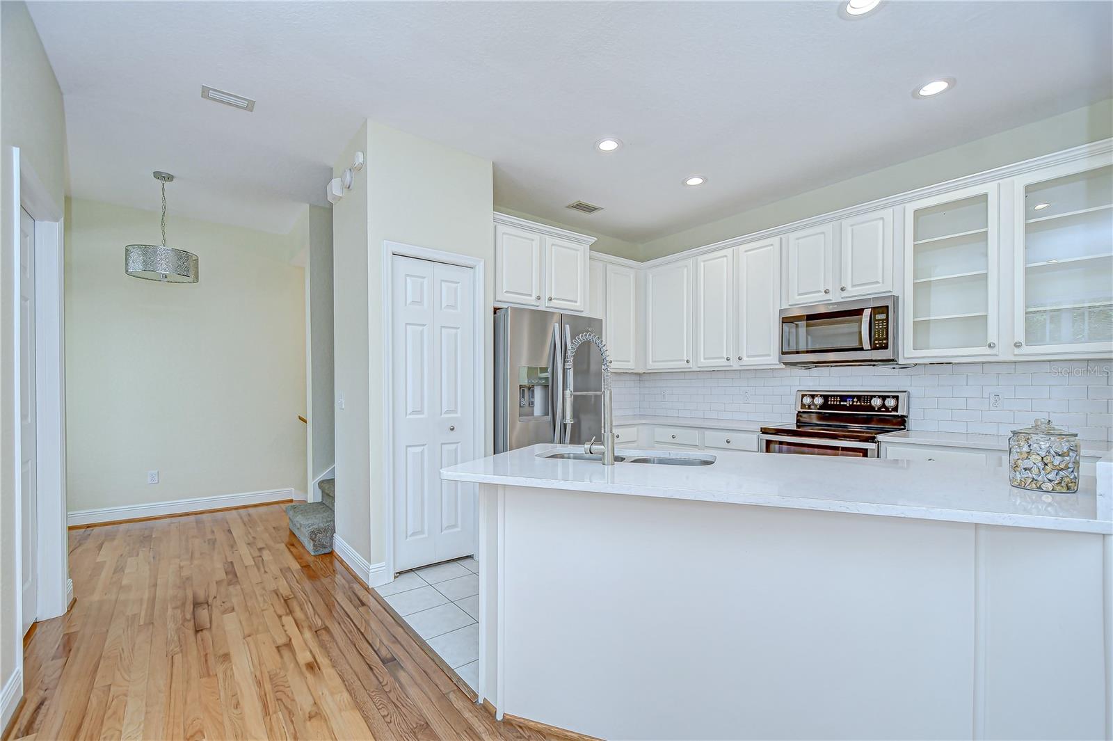 Image 14 of 56 For 113 Bosphorous Avenue 5
