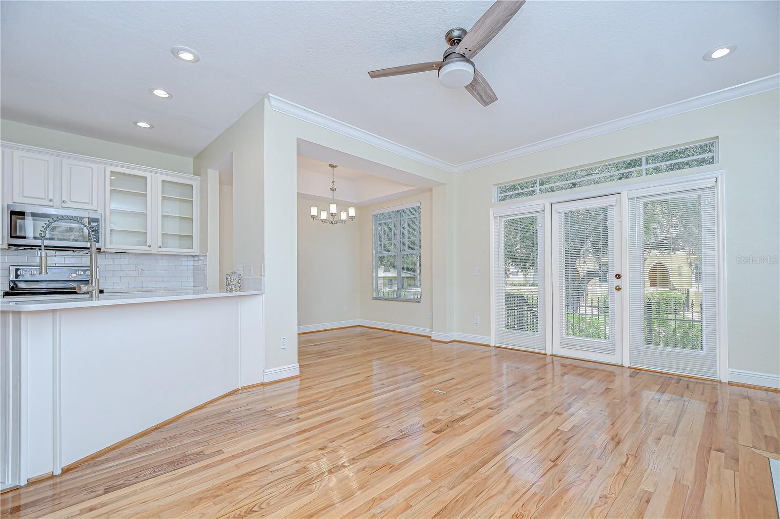 Image 21 of 56 For 113 Bosphorous Avenue 5