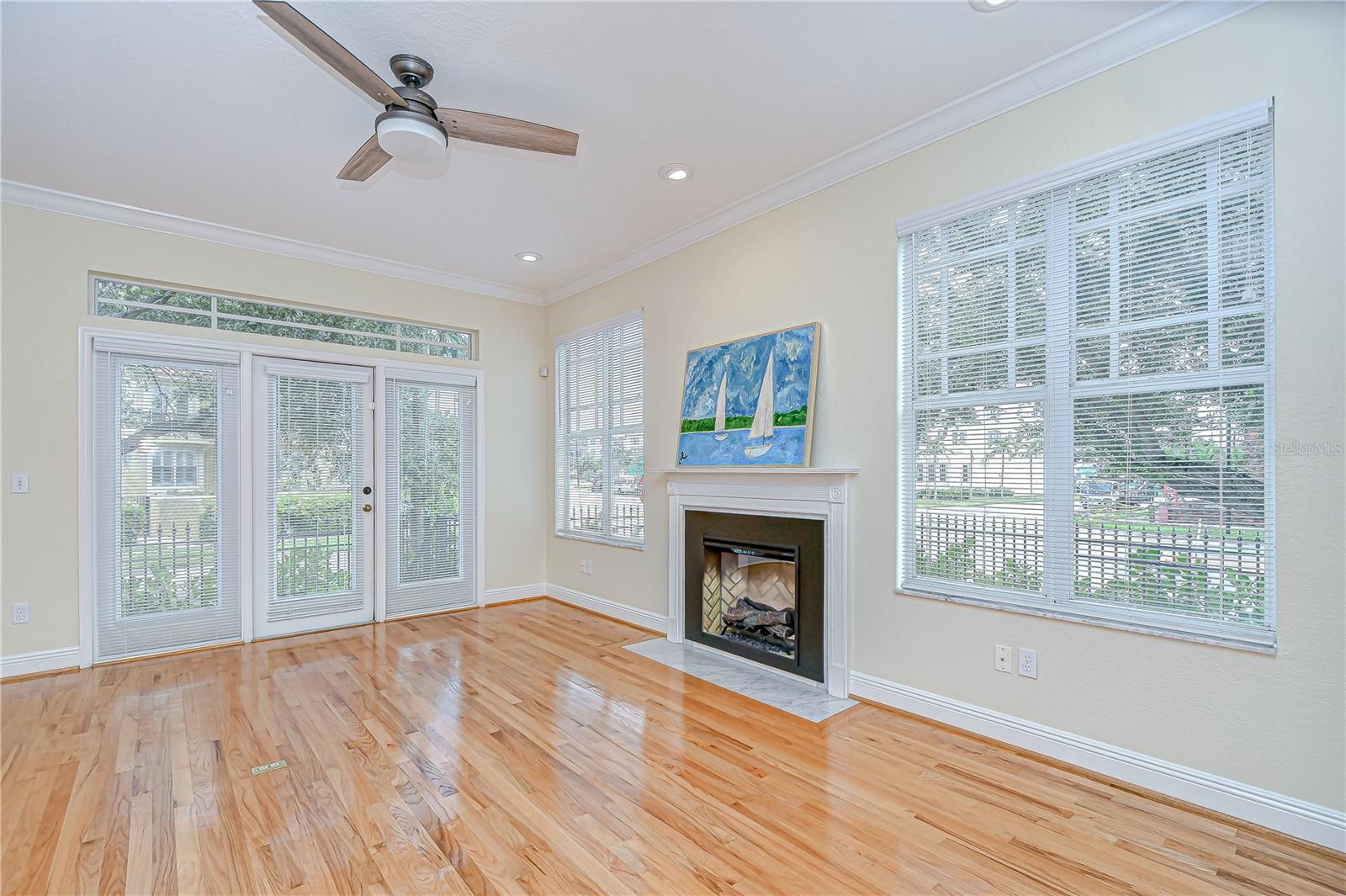Image 23 of 56 For 113 Bosphorous Avenue 5