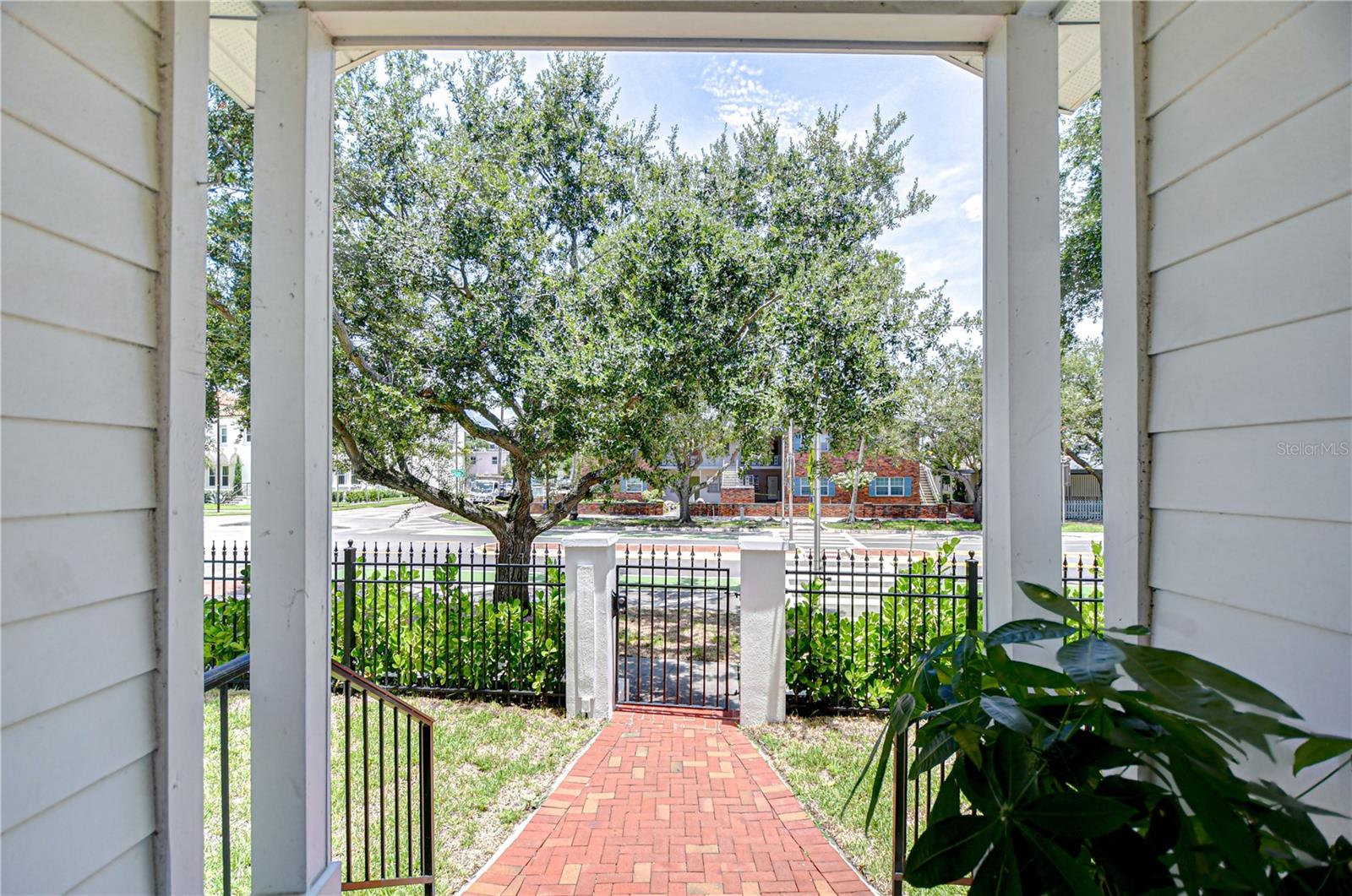 Image 48 of 56 For 113 Bosphorous Avenue 5