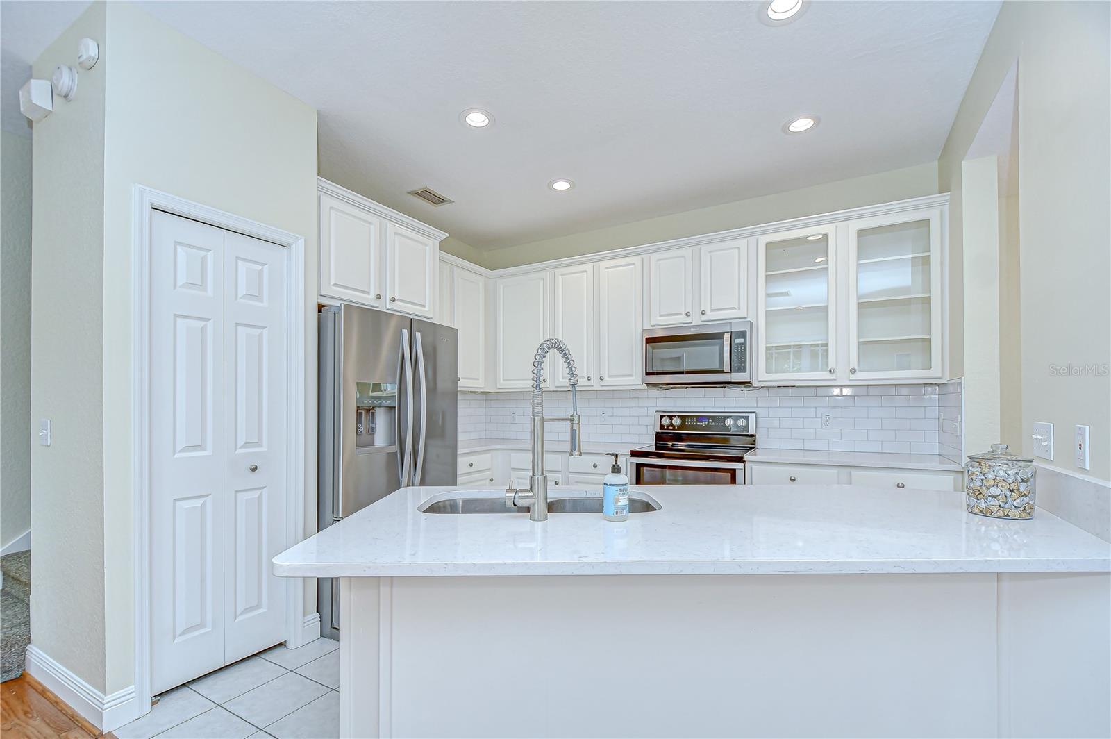 Image 8 of 56 For 113 Bosphorous Avenue 5