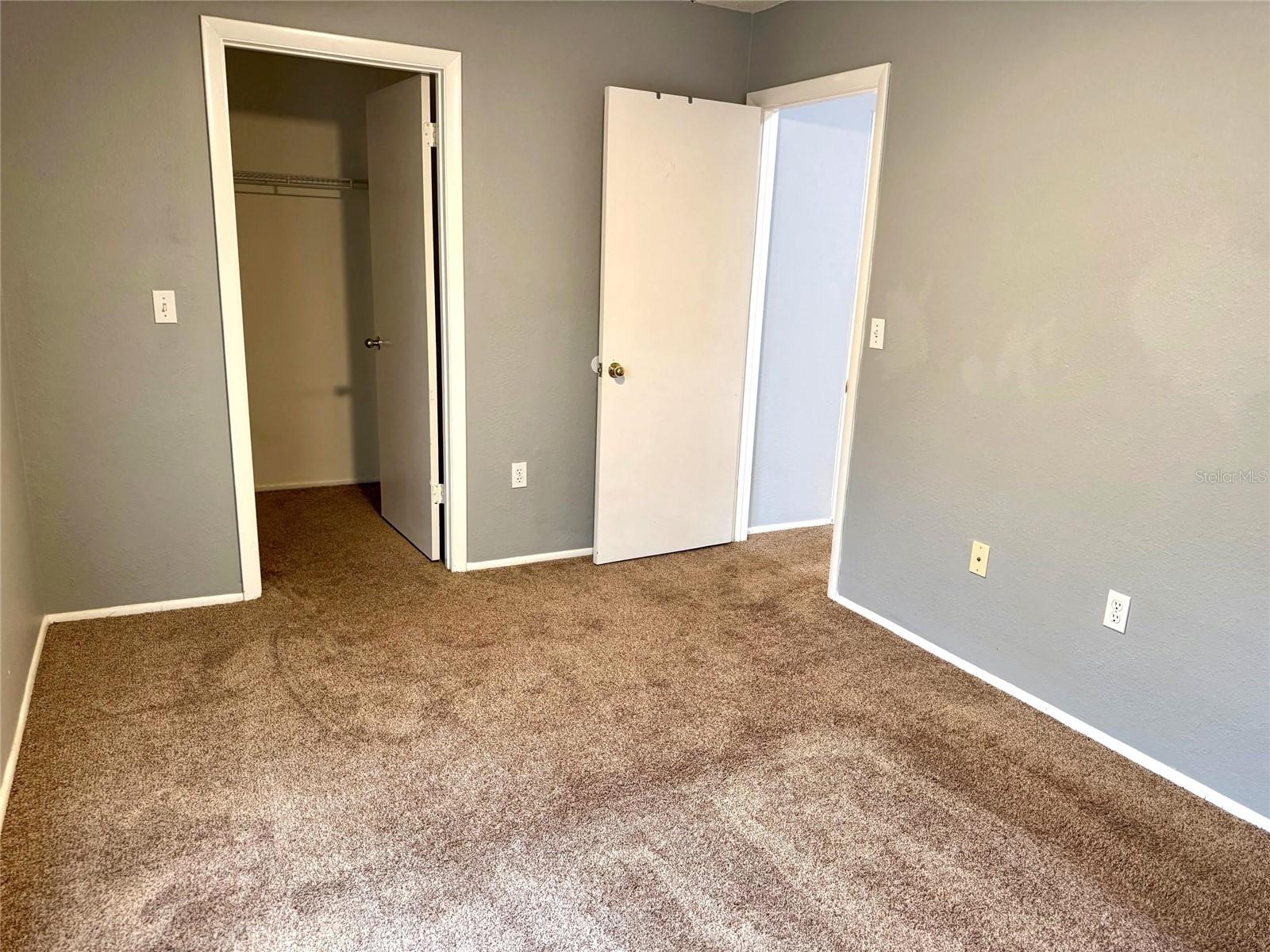 Listing photo id 10 for 14684 Pine Glen Circle
