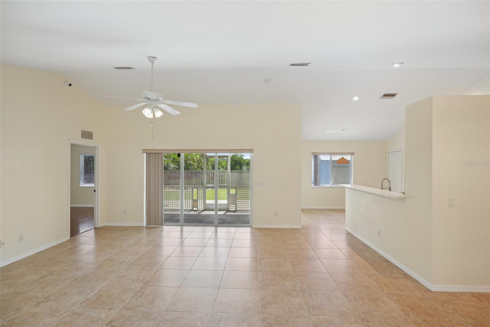 Image 11 of 44 For 1901 22nd Avenue