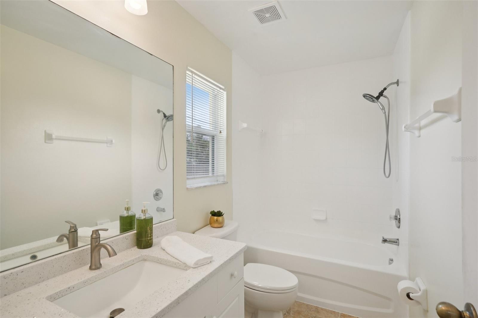 Image 16 of 44 For 1901 22nd Avenue