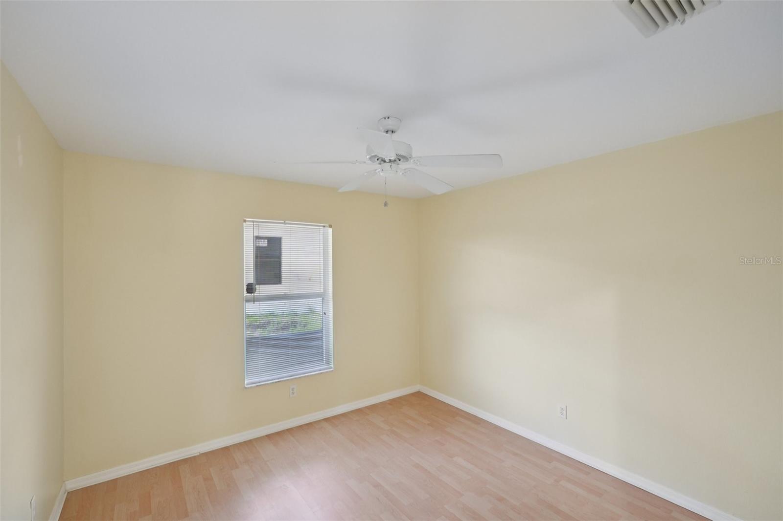 Image 18 of 44 For 1901 22nd Avenue