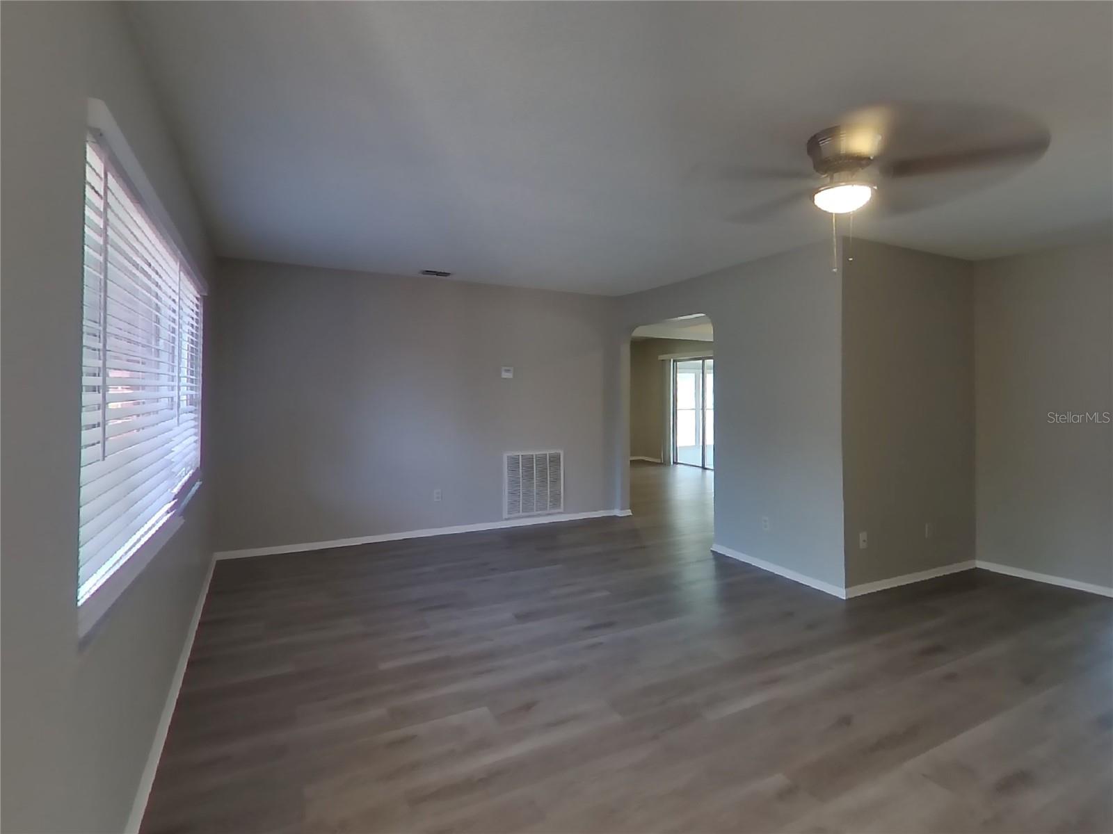 Image 2 of 17 For 202 Valley Drive