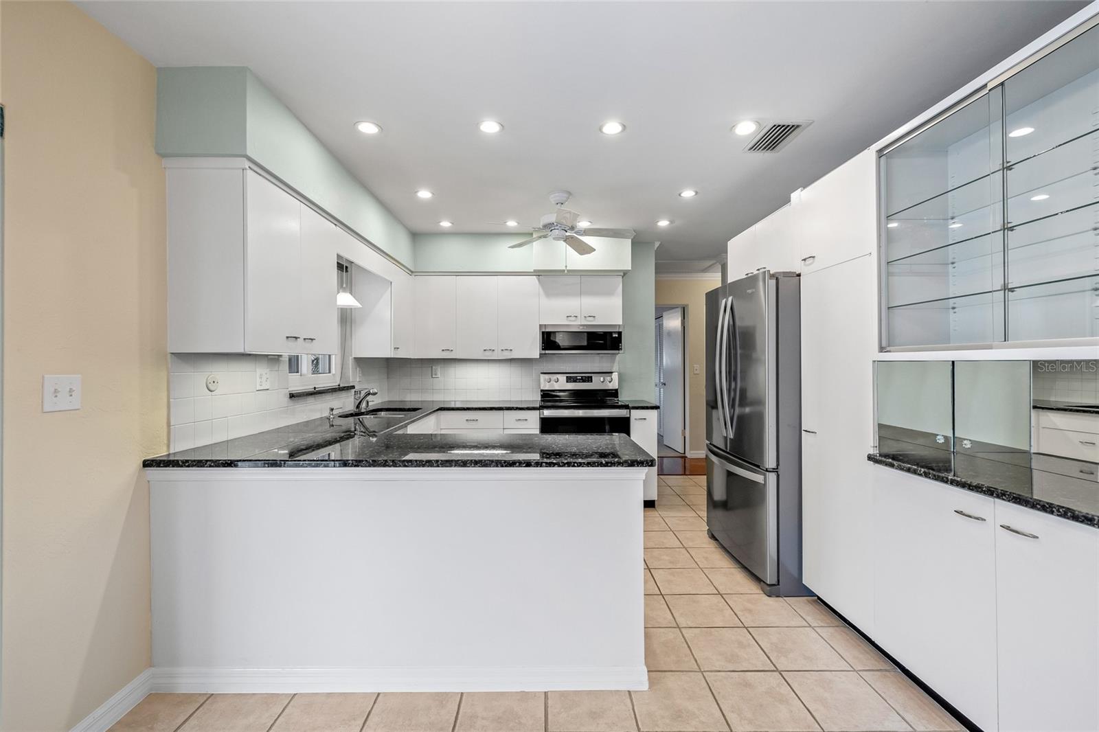 Image 10 of 61 For 4201 10th Street Ne