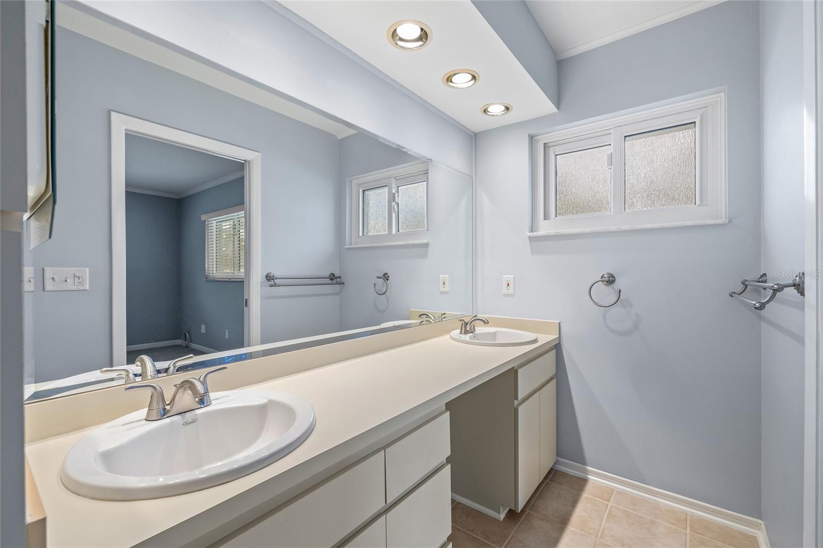 Image 30 of 61 For 4201 10th Street Ne