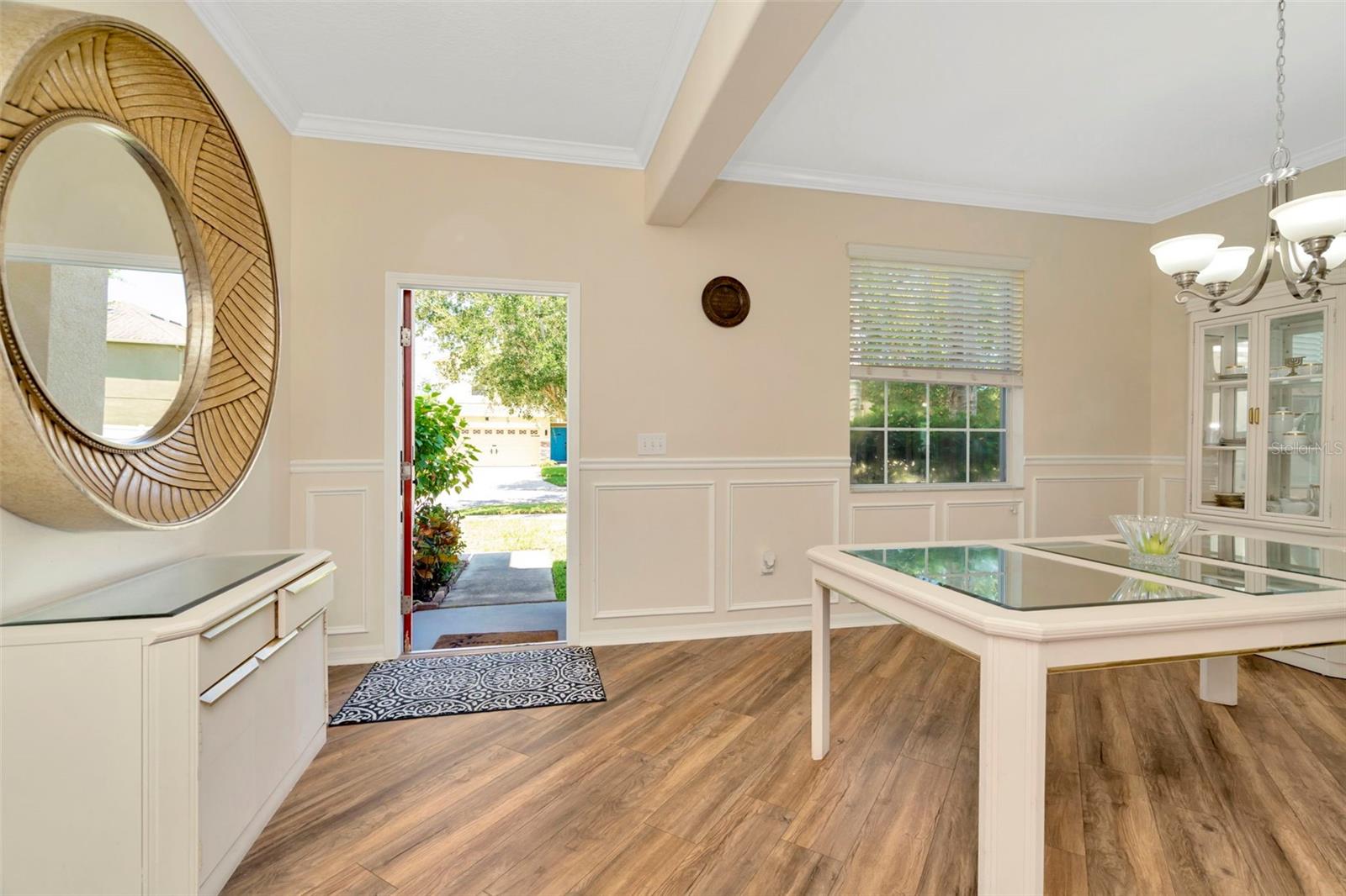 Image 7 of 49 For 313 Shell Manor Drive