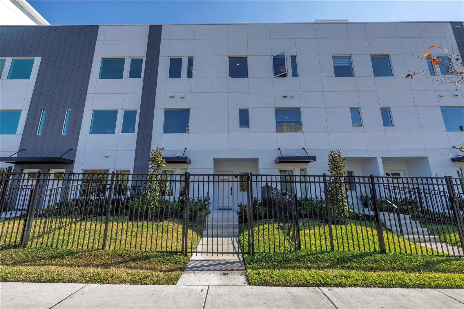 Details for 556 Dr Martin Luther King Jr Street S, ST PETERSBURG, FL 33701