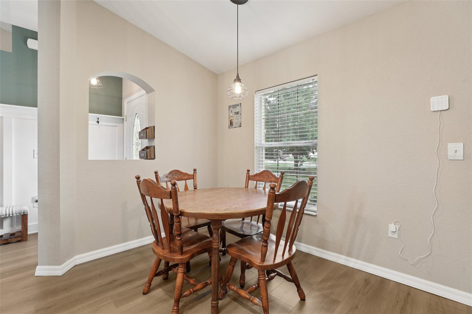 Image 6 of 30 For 4146 Dinner Lake Way